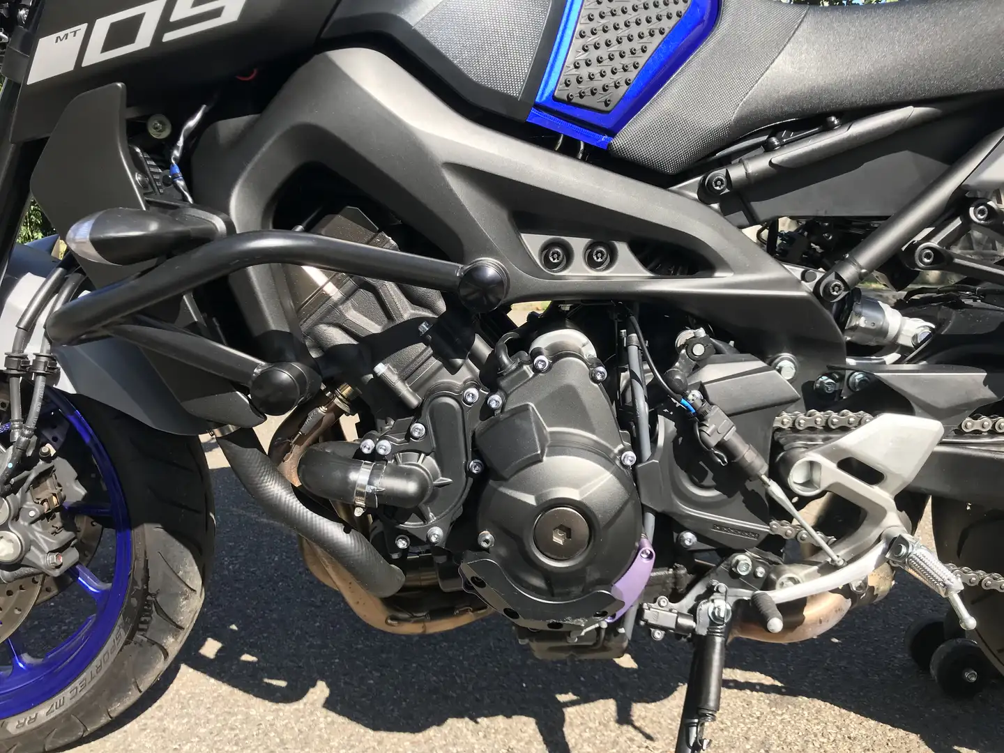 Yamaha MT-09 - 1