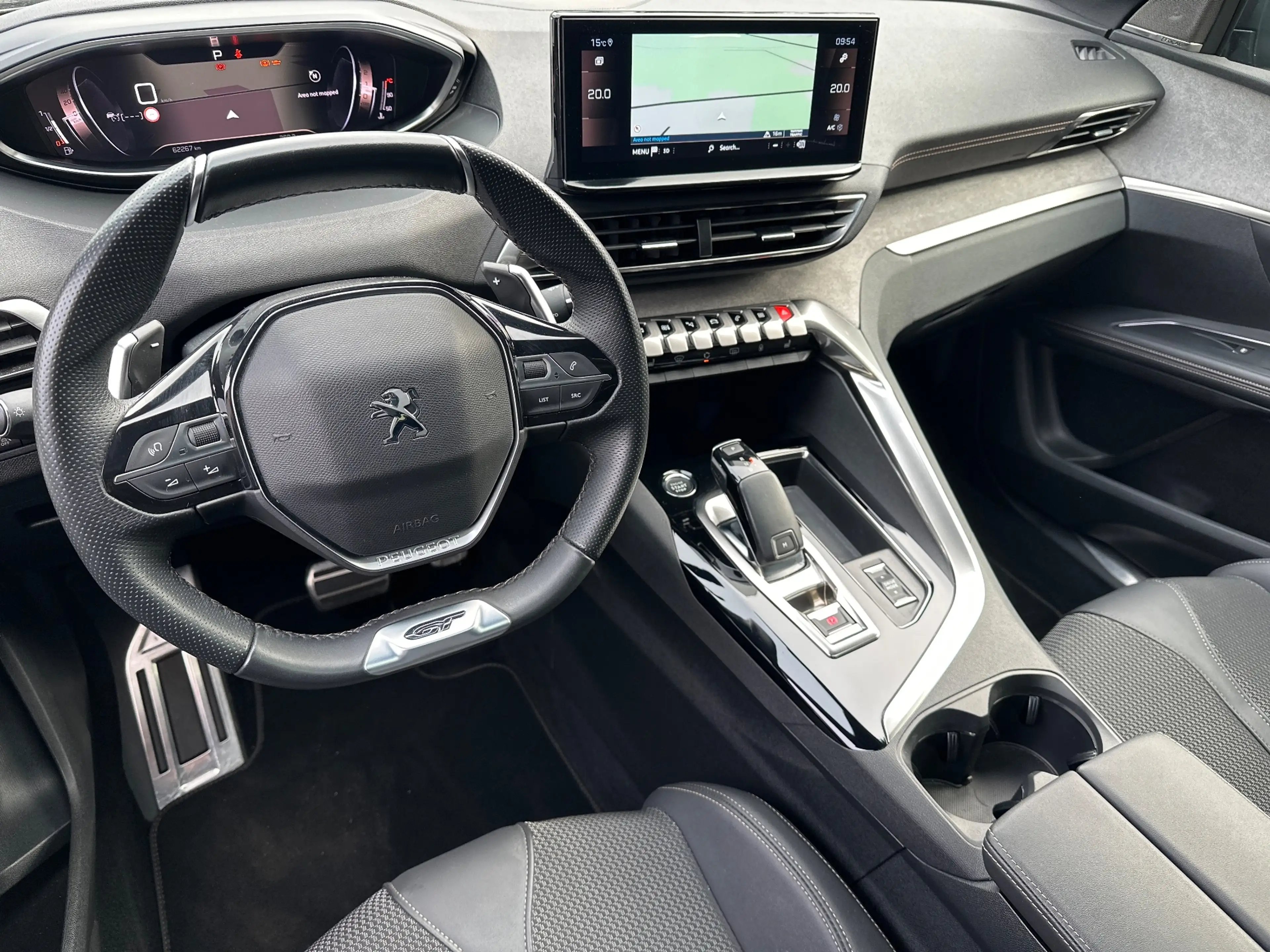 Peugeot 5008 EAT8 GT 7-Sitzer NAV+LED+PANO+AHK+KAM+SHZ+19ZOLL — photo 10