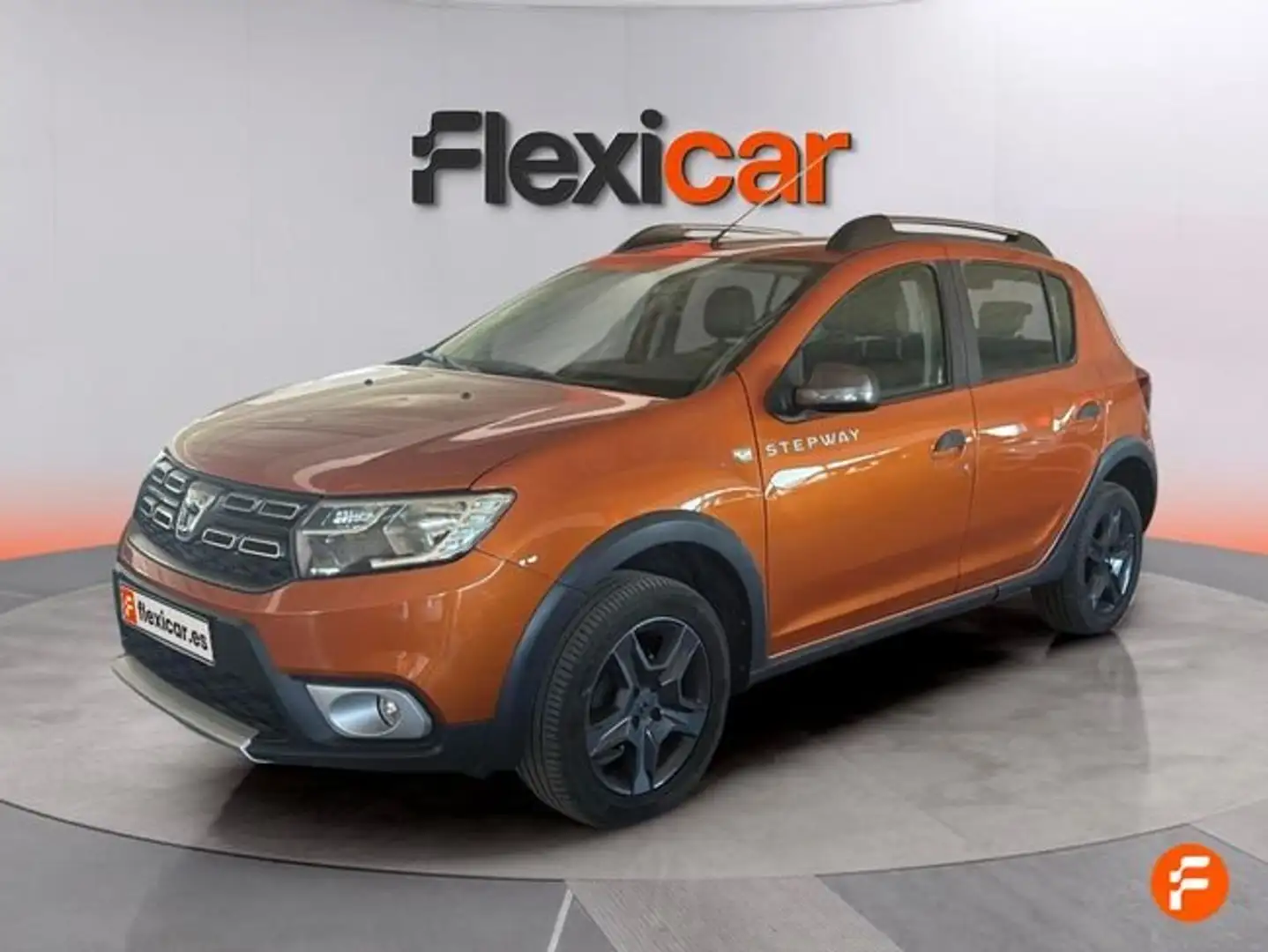 Dacia Sandero Laureate 1.0 54kW (73CV) Naranja - 2