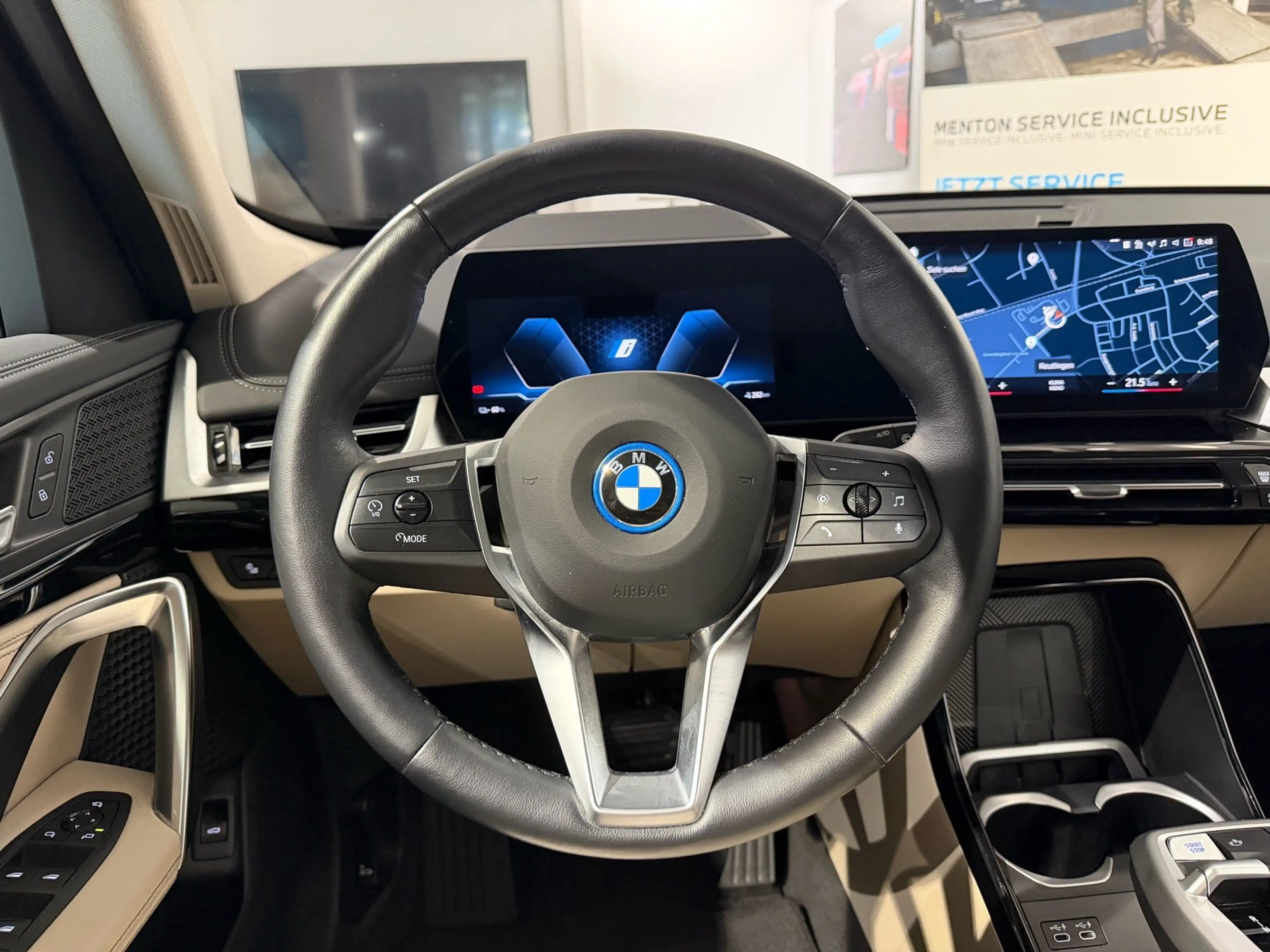 BMW iX1 xDrive30 (ab 2022) xLine — photo 12