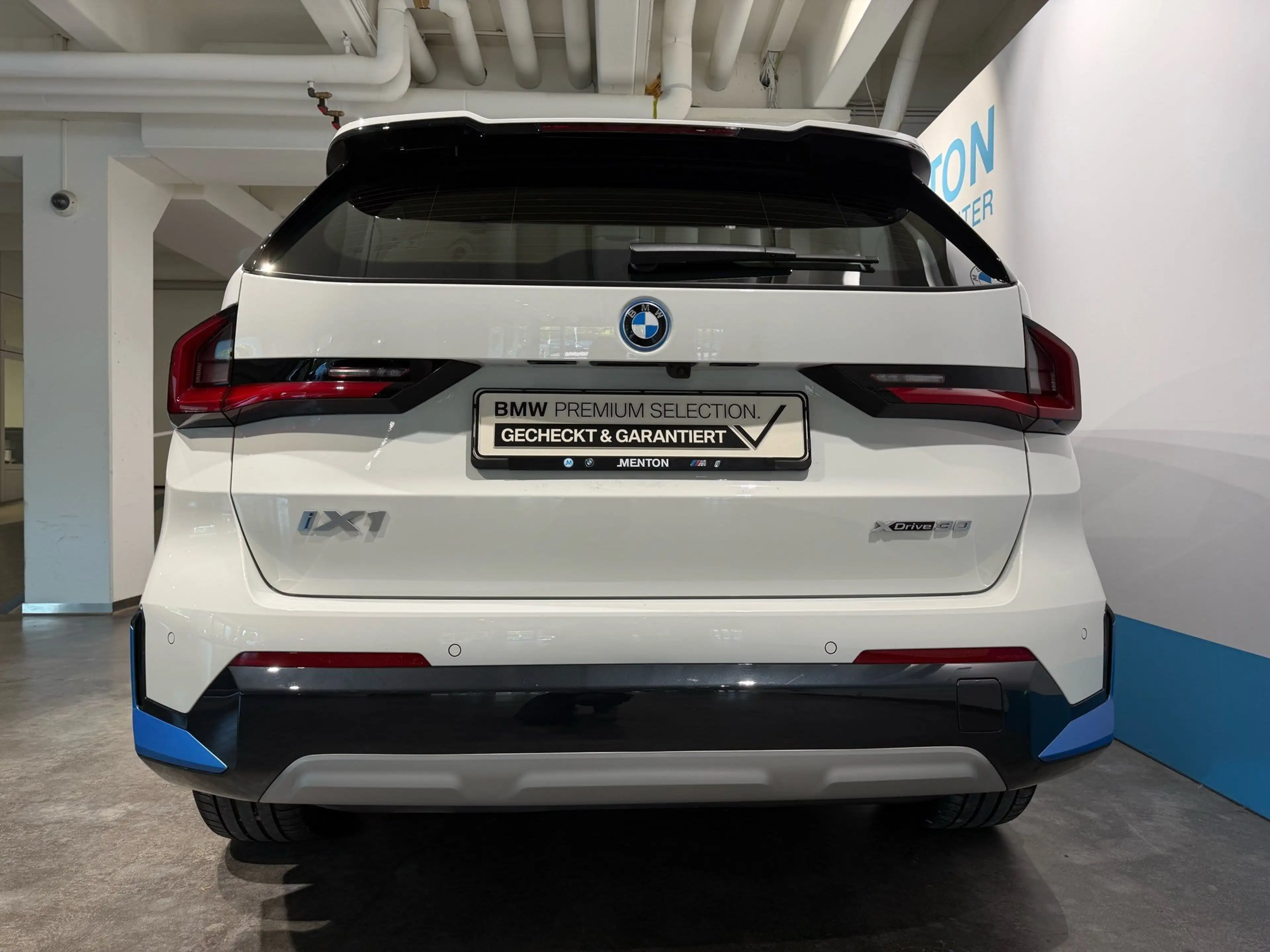 BMW iX1 xDrive30 (ab 2022) xLine — photo 7