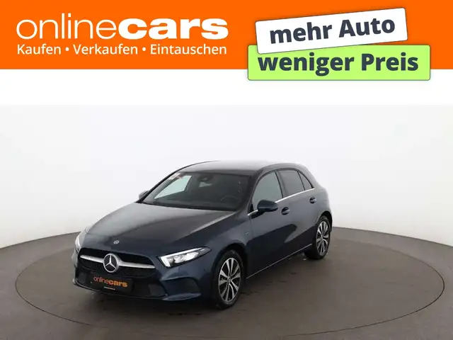 Mercedes-Benz A 250 e Advantage Aut LED LEDER NAVI R-CAM SITZHZG