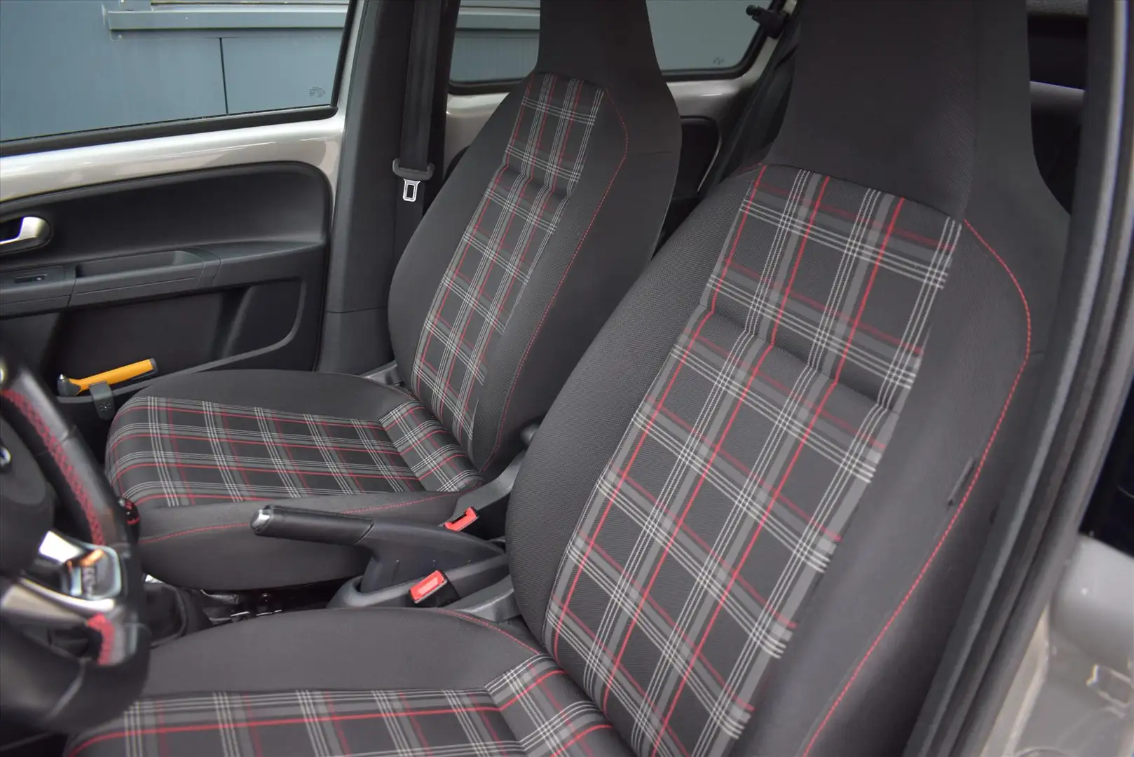 Volkswagen up! 1.0 TSI 115PK 5D Up! GTI Gris - 2