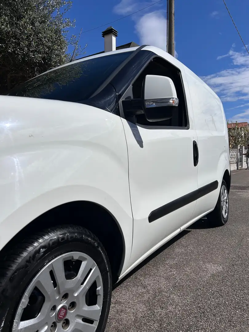 Fiat Doblo doblo cargo 1,3 mjt 90cv sx E5+ Bílá - 1