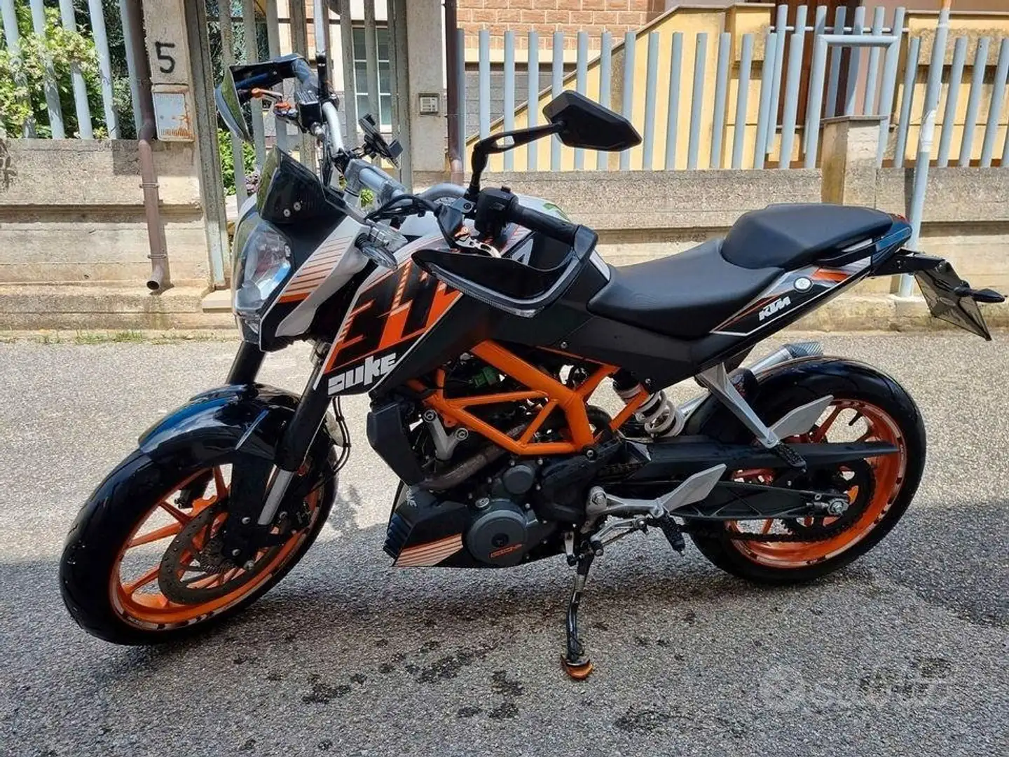 KTM 390 Duke Abs Bianco - 2