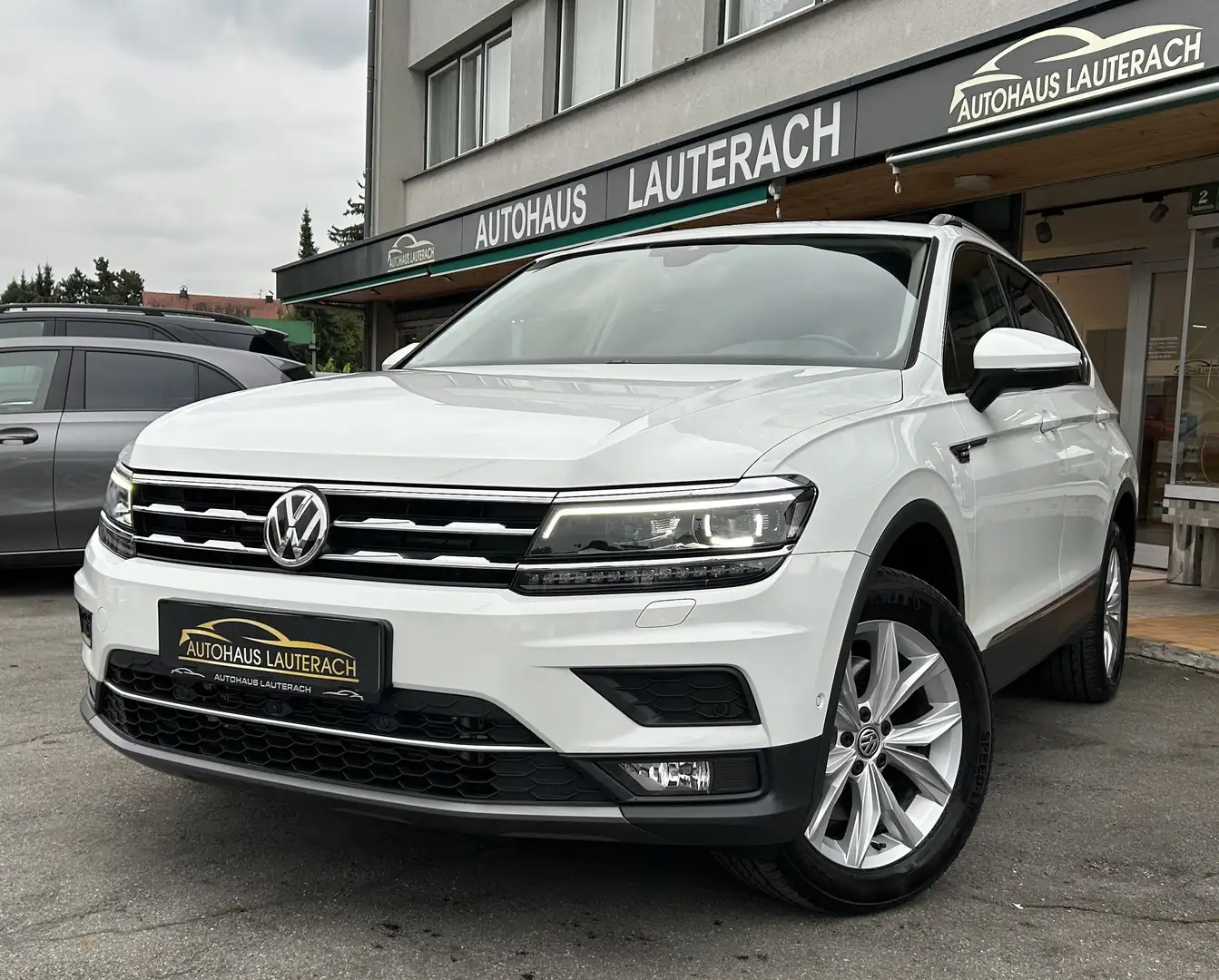 Volkswagen Tiguan Allspace Tiguan 2,0 TDI 4Motion Allspace Highline DSG *AHK Weiß - 1