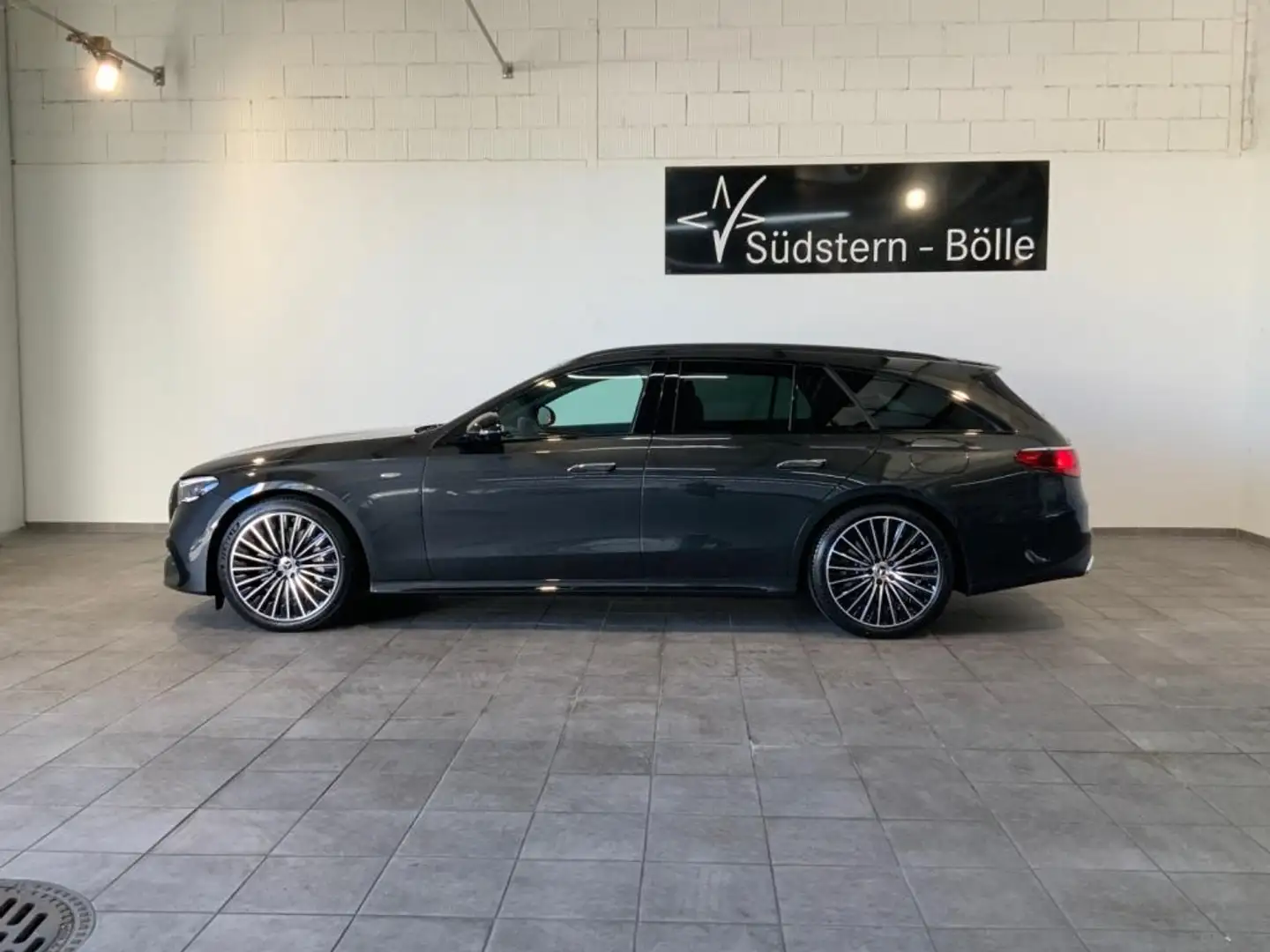 Mercedes-Benz E 300 de 4M T AMG+AMBIENTE+DISTRO+MEMORY+NIGHTP. Gris - 2