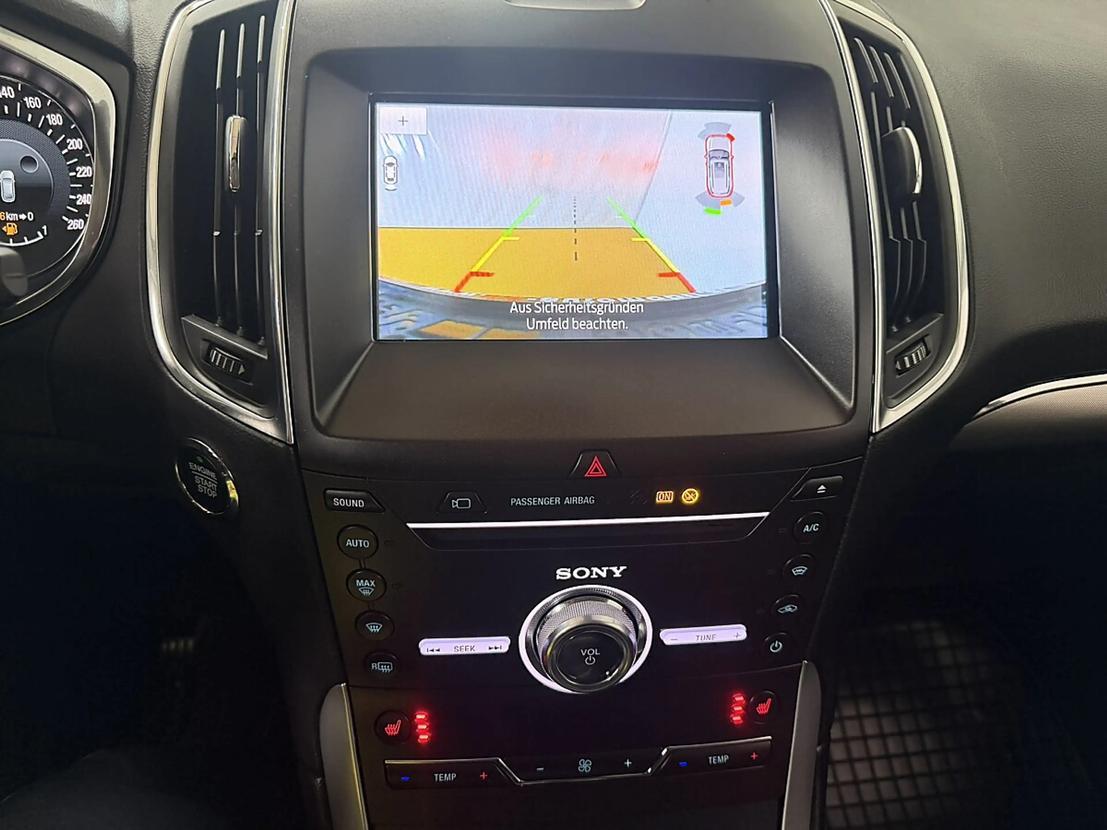 Ford Galaxy 2.5 Duratec (FHEV) Hybrid Hybrid Titanium — photo 15