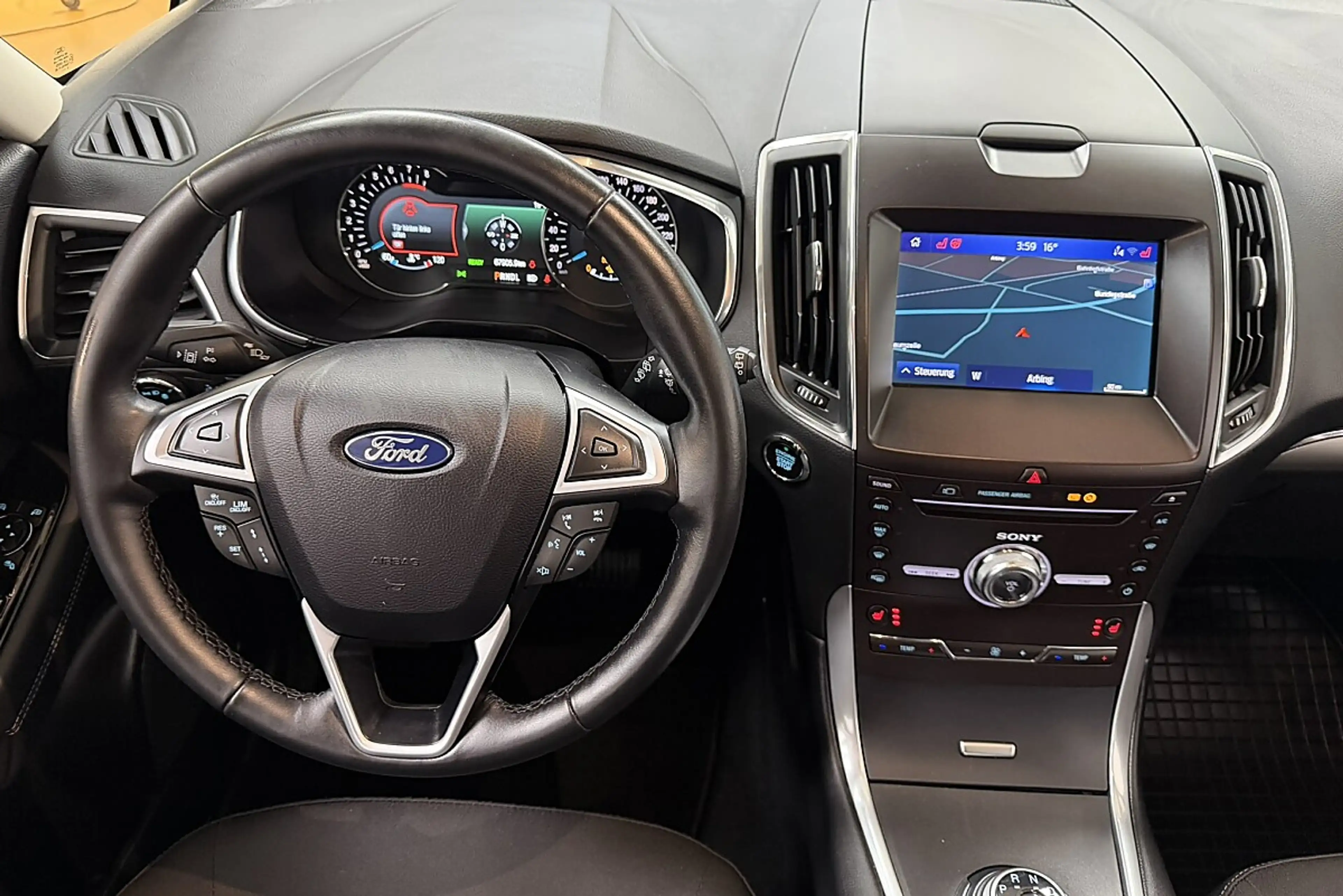 Ford Galaxy 2.5 Duratec (FHEV) Hybrid Hybrid Titanium — photo 17