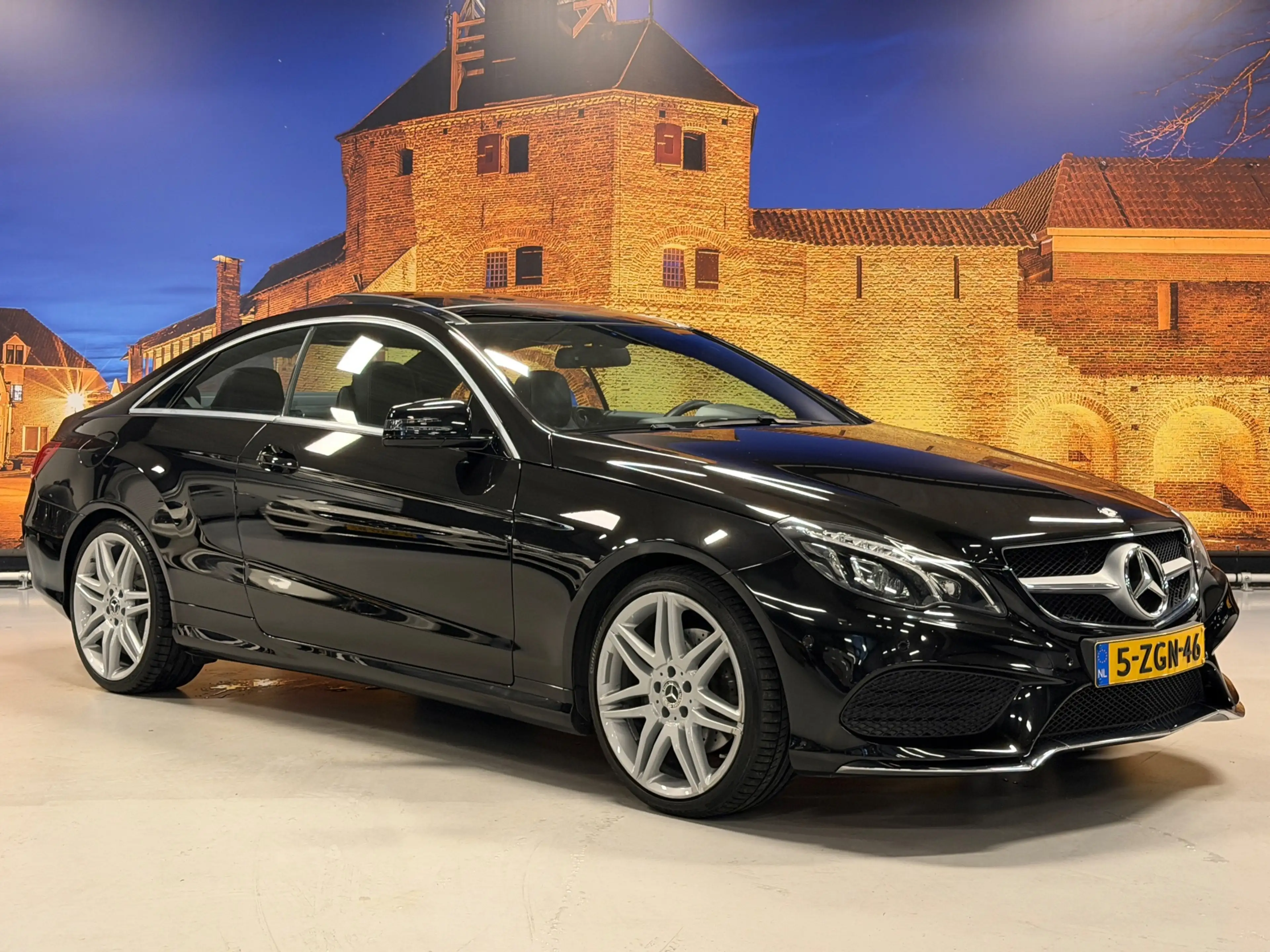 Mercedes-Benz E 200 Coupé AMG Automaat Panodak Leer LED — photo 12