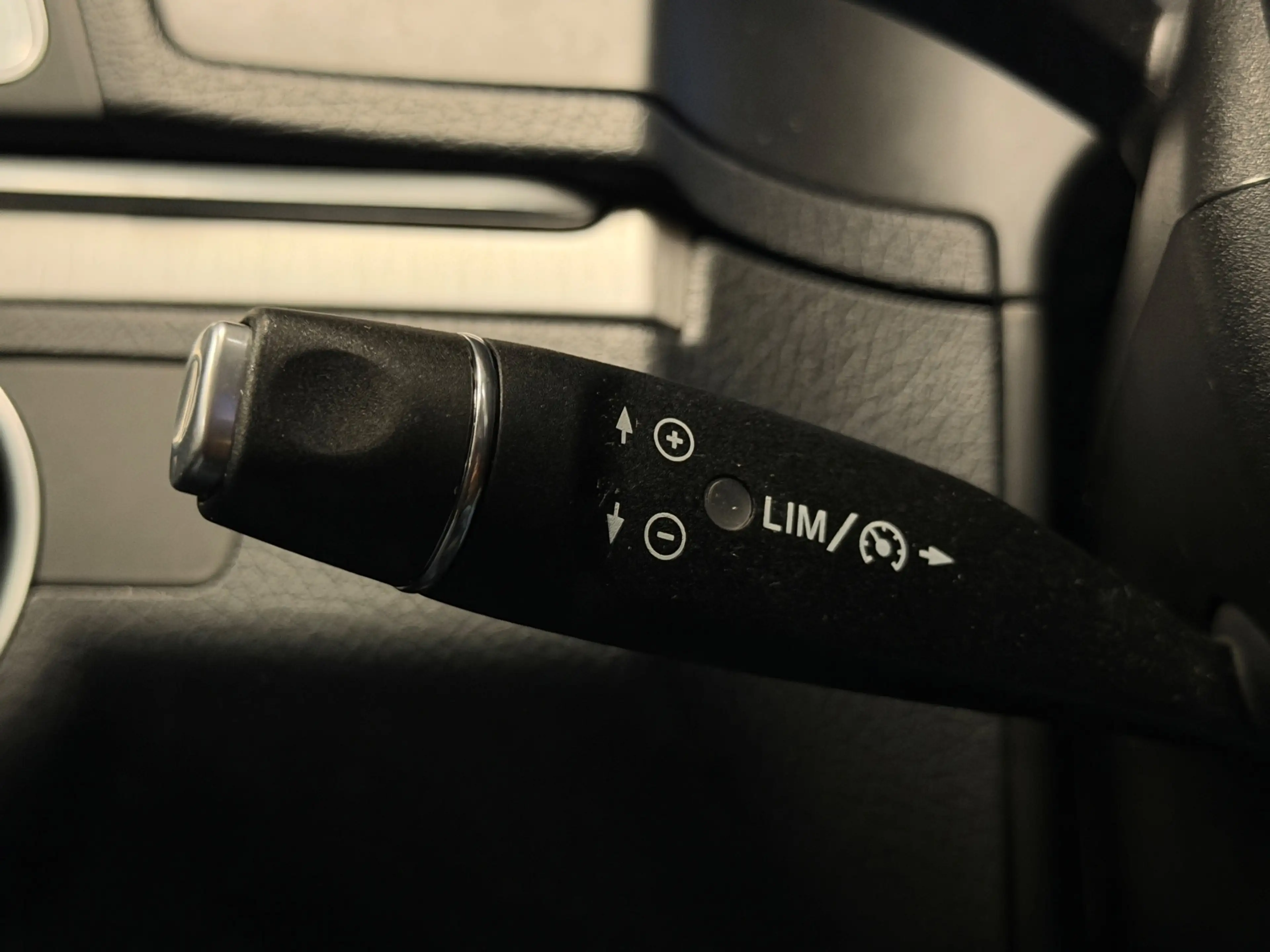 Mercedes-Benz E 200 Coupé AMG Automaat Panodak Leer LED — photo 33