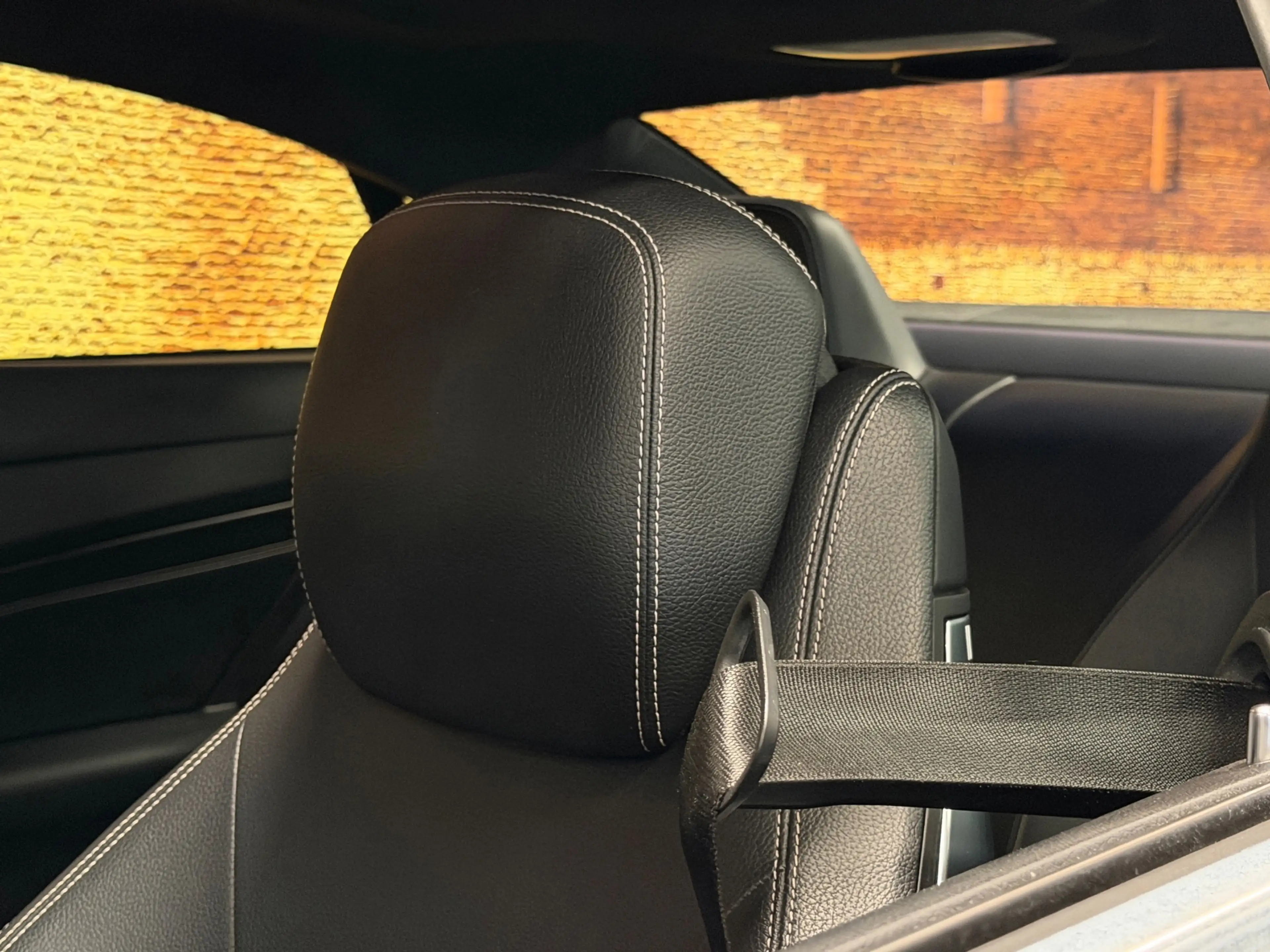 Mercedes-Benz E 200 Coupé AMG Automaat Panodak Leer LED — photo 35