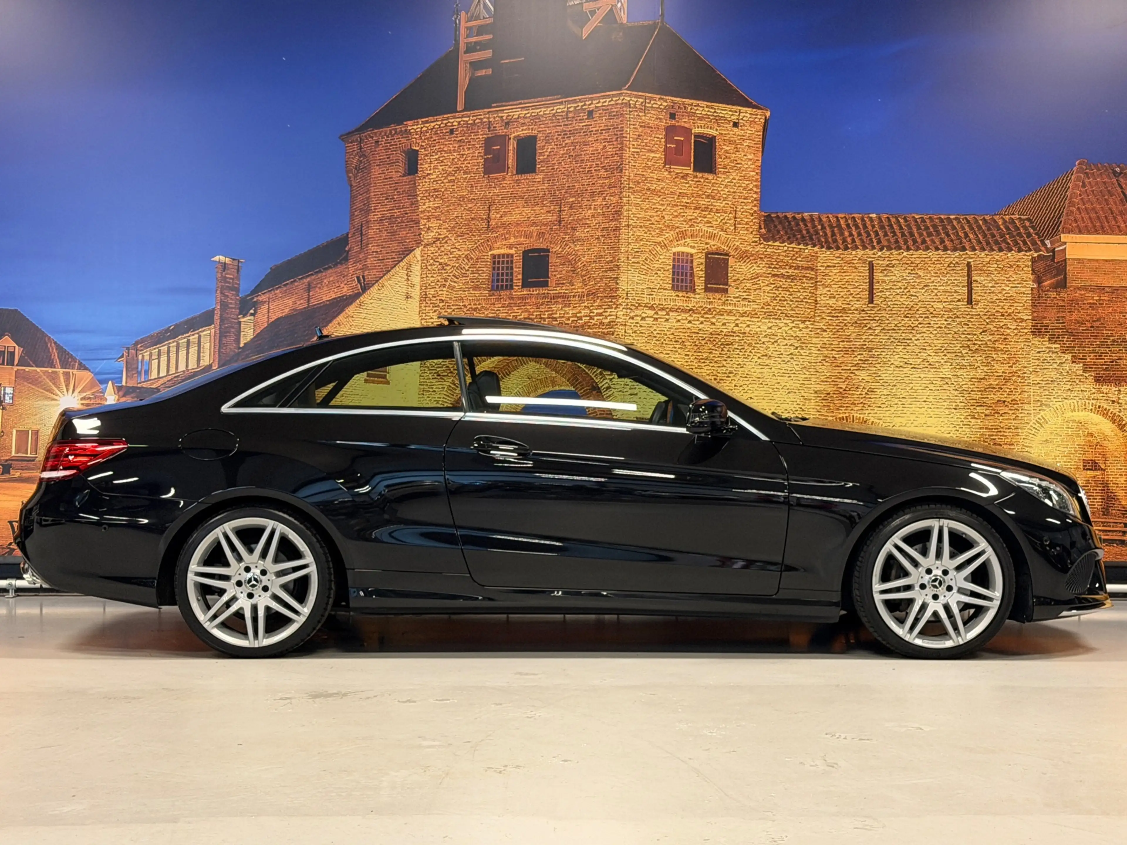 Mercedes-Benz E 200 Coupé AMG Automaat Panodak Leer LED — photo 10