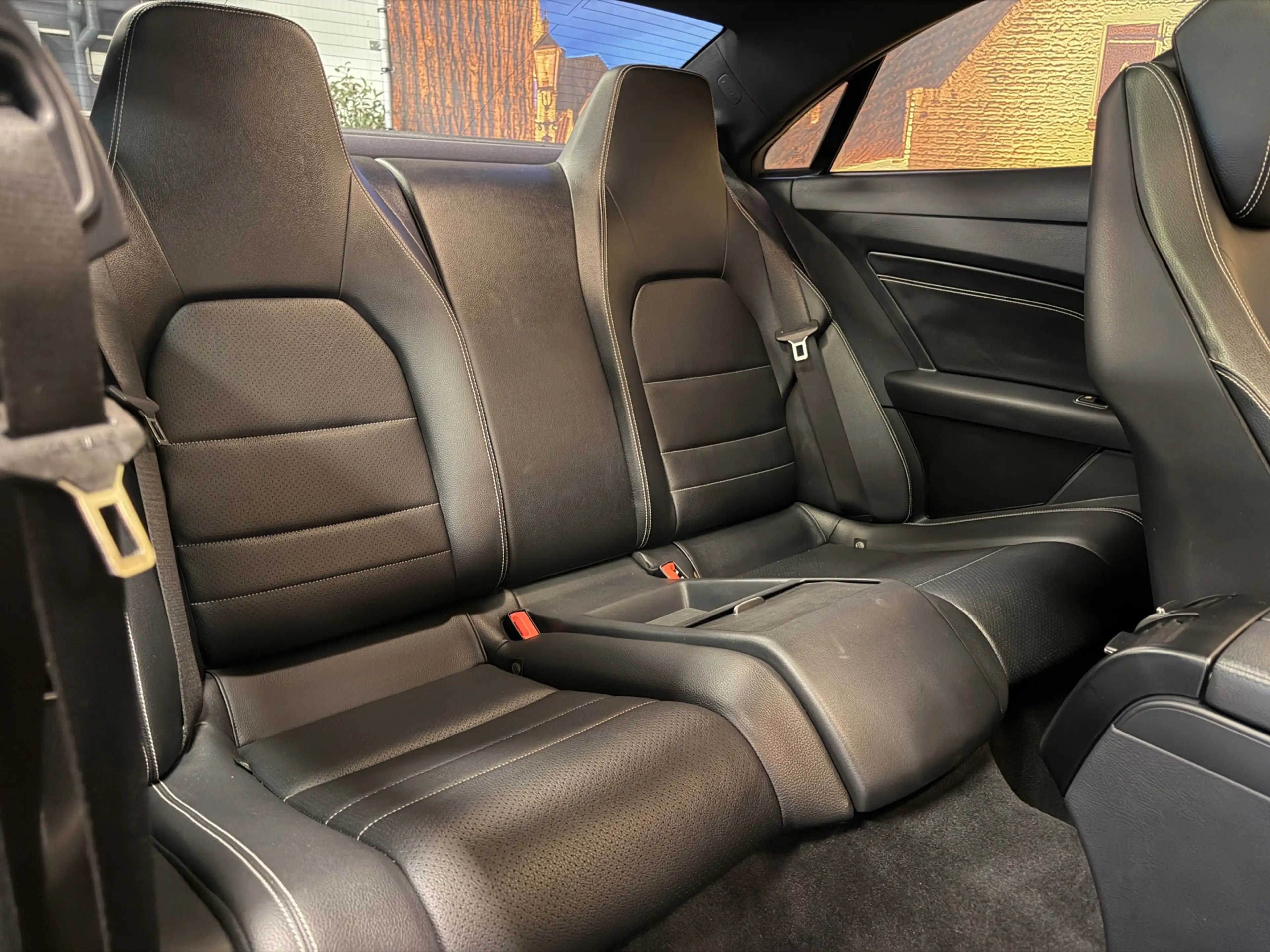Mercedes-Benz E 200 Coupé AMG Automaat Panodak Leer LED — photo 18