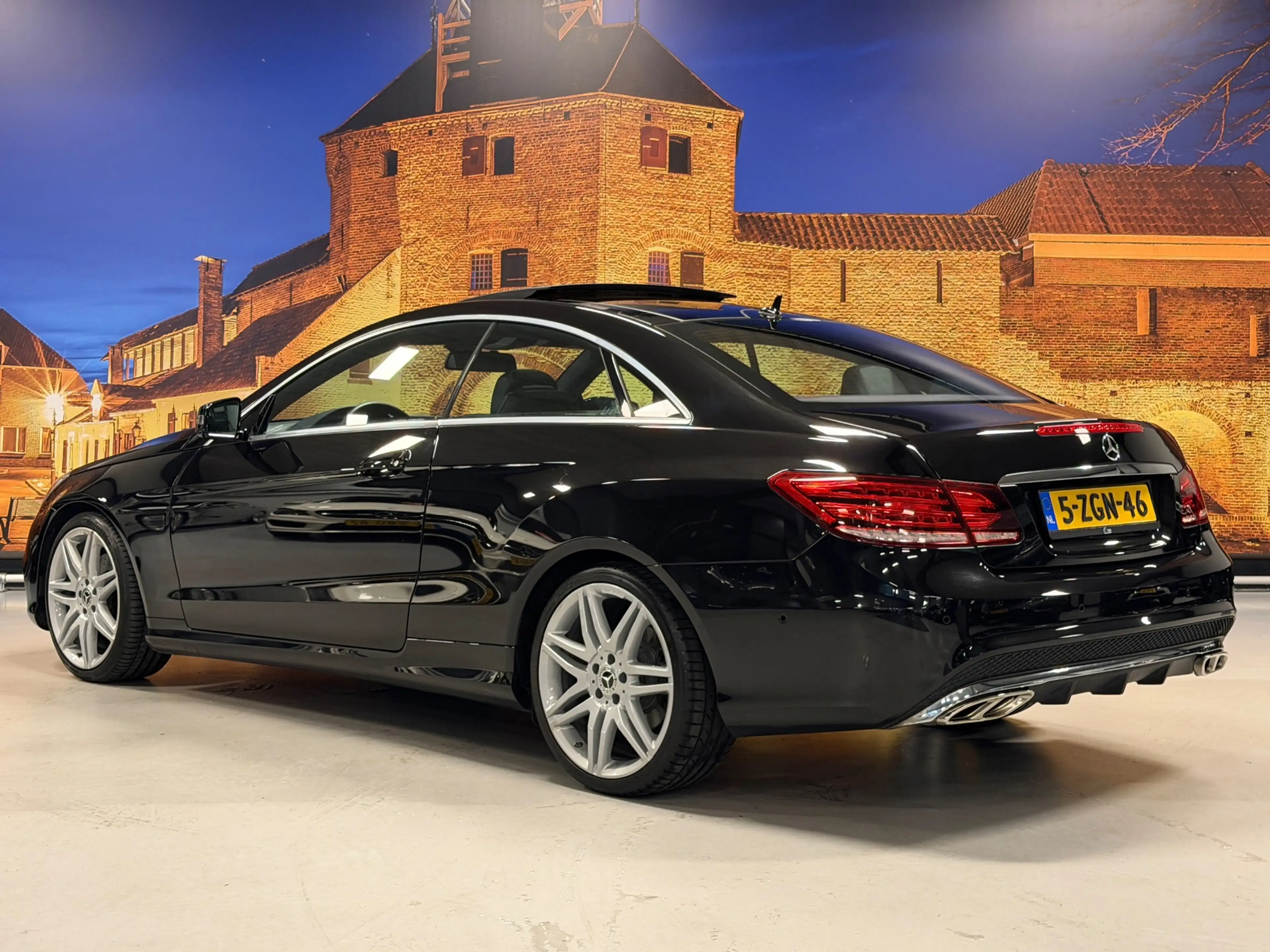 Mercedes-Benz E 200 Coupé AMG Automaat Panodak Leer LED — photo 13