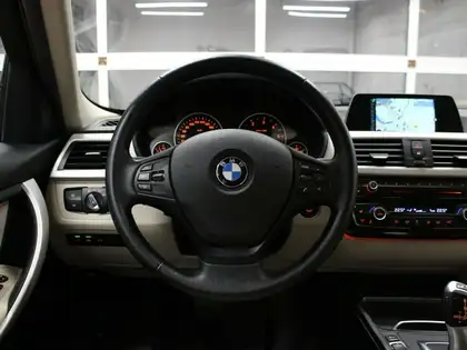 Annonce voiture d'occasion BMW 325 - CARADIZE