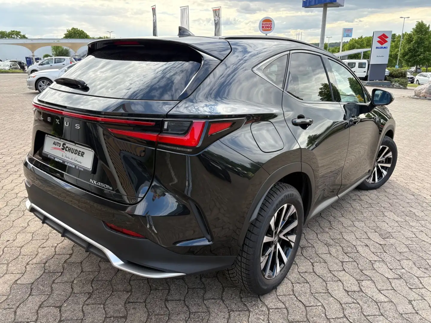 Lexus NX 450h **PLUG-IN** Negru - 2