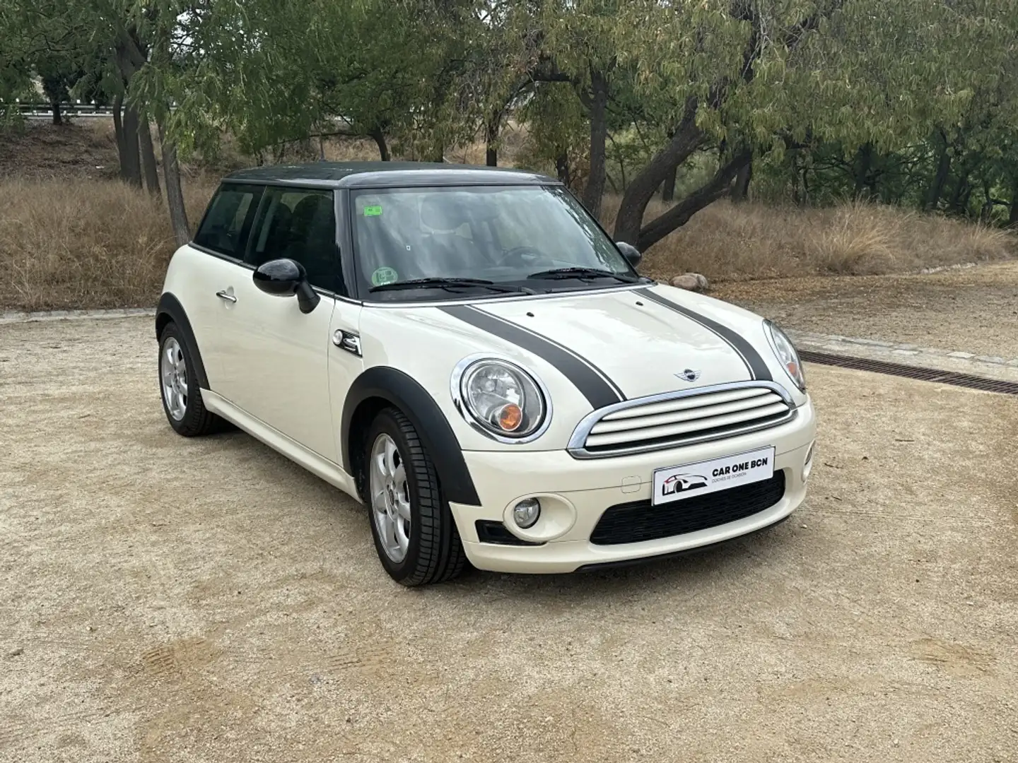 MINI Cooper Beige - 1