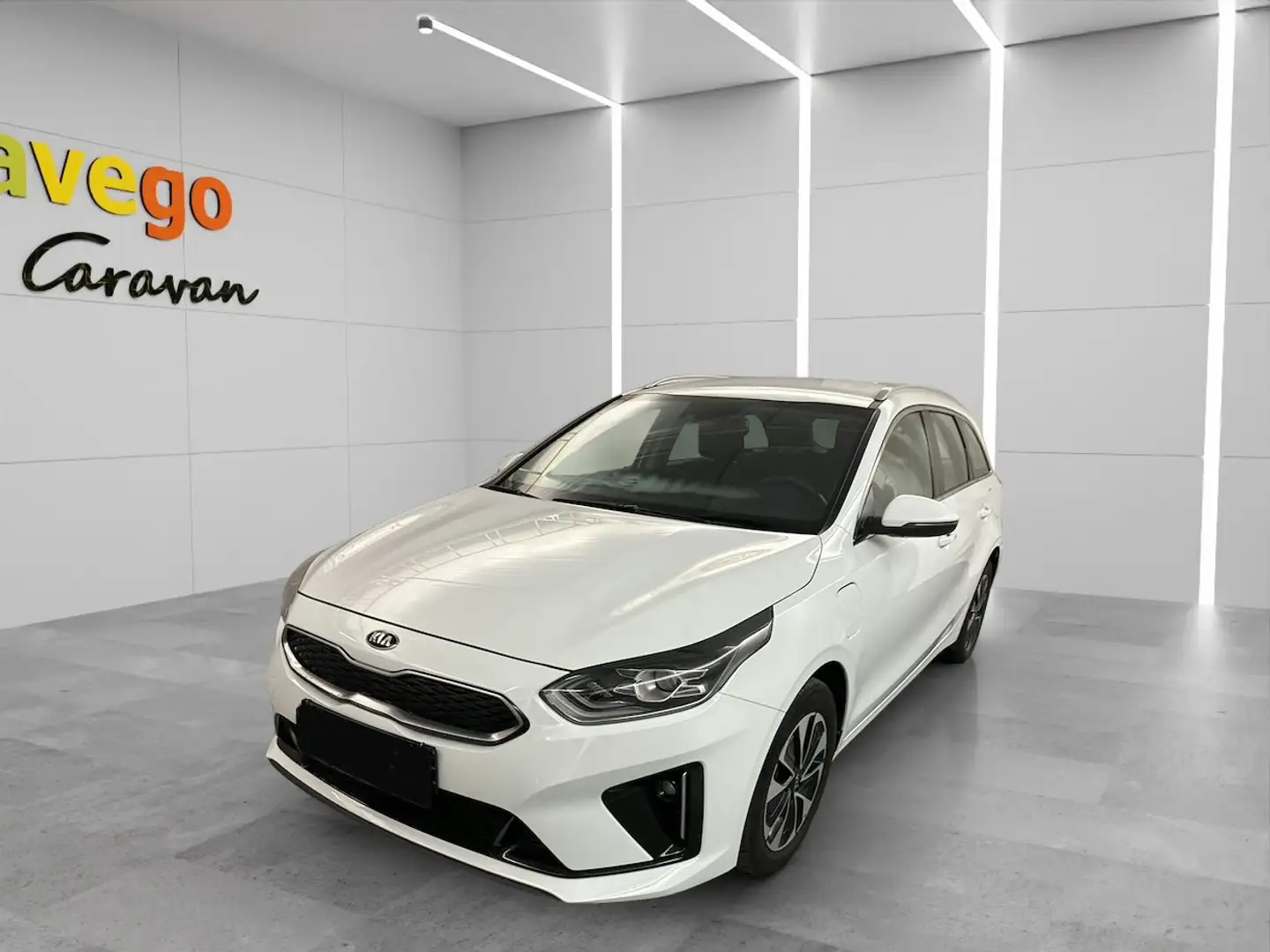 Kia Ceed SW / cee'd SW 1,6 GDI Hybrid PHEV Silber DCT Aut. Weiß - 1