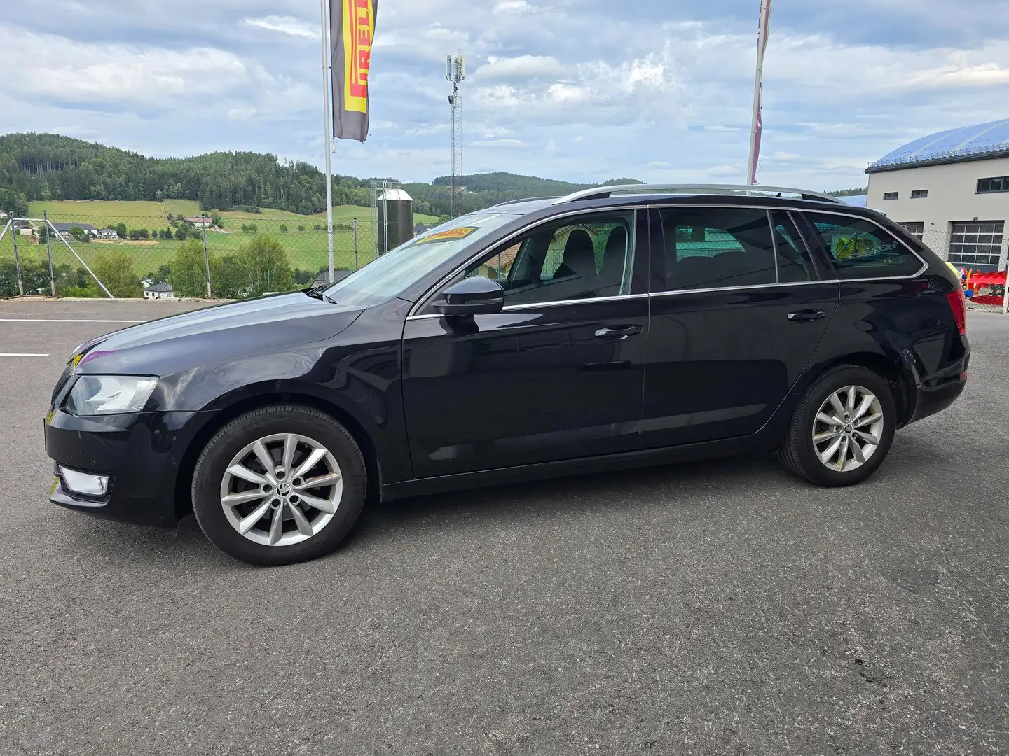 Skoda Octavia 4x4 Schwarz - 2