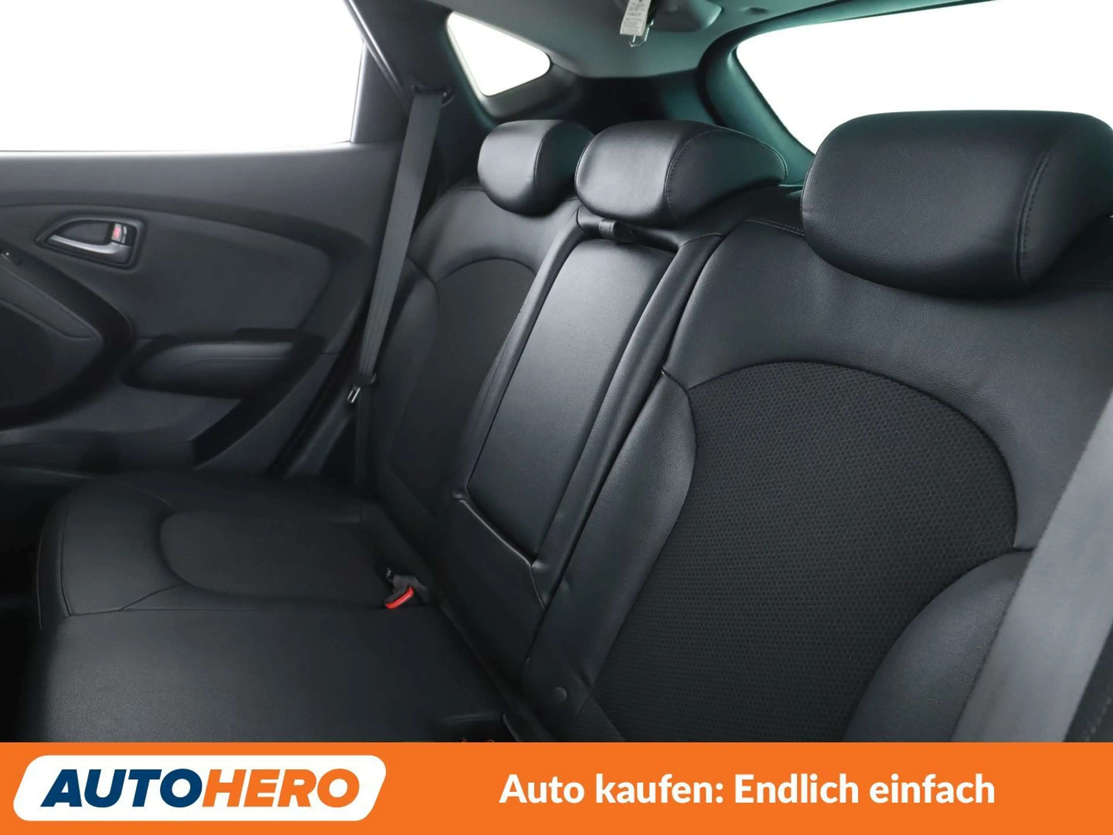 Hyundai iX35 1.6 Finale Blue 2WD*NAVI*TEMPO*CAM* — photo 14