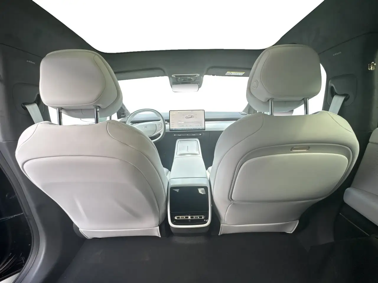 XPENG P7+