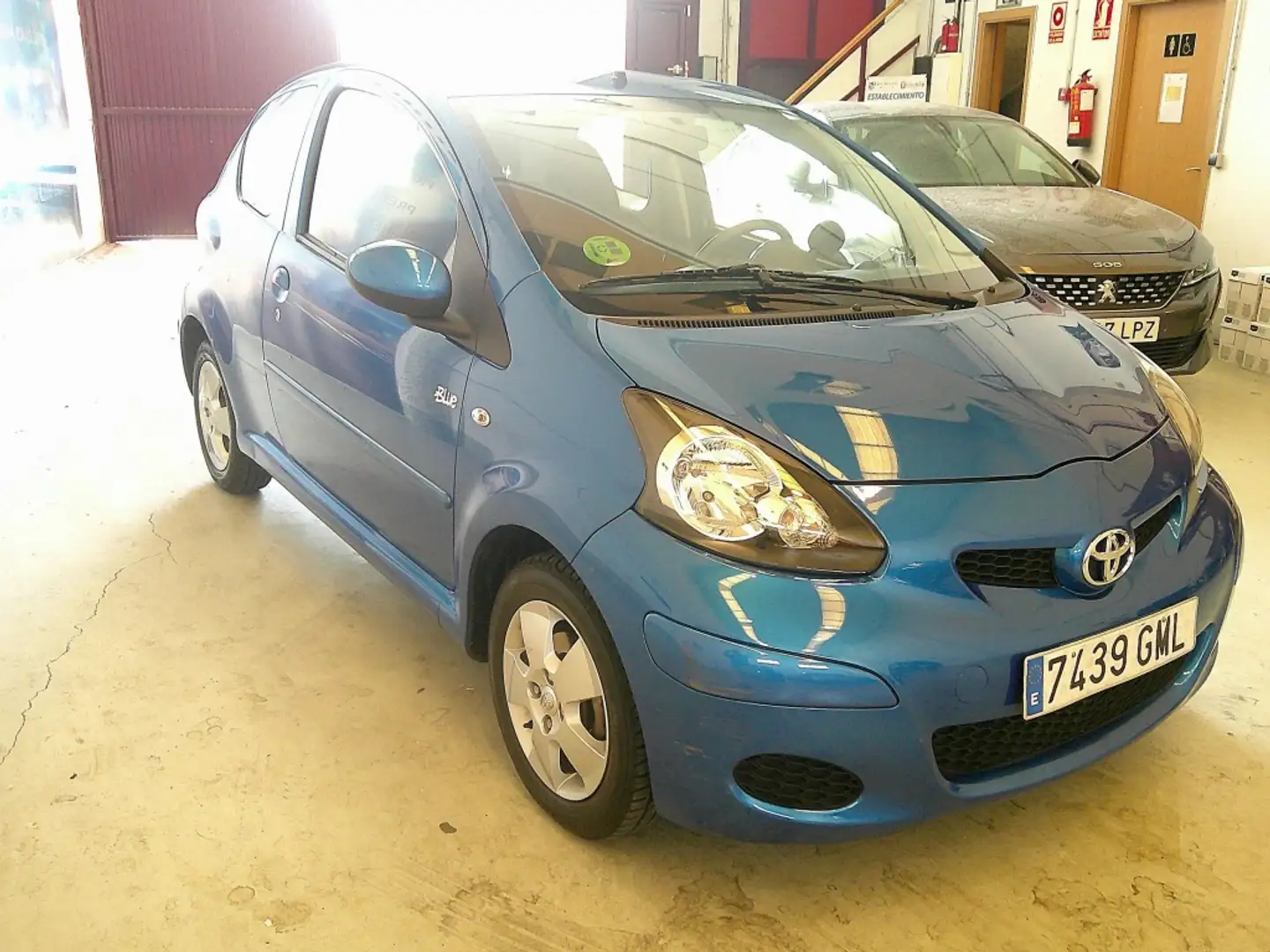 Toyota Aygo 1.0 VVT-i Blue Azul - 2