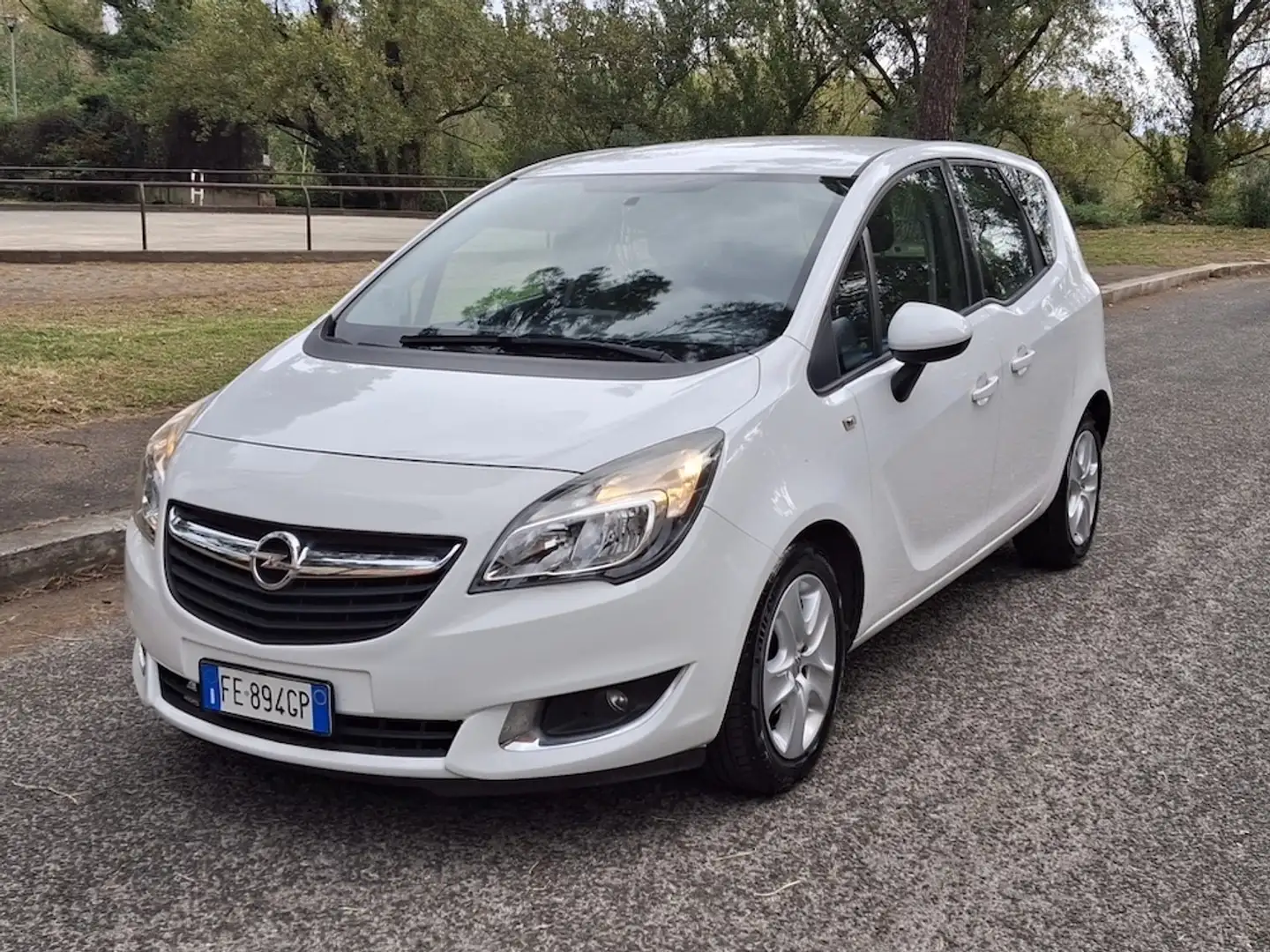 Opel Meriva Meriva II 2014 1.4 t Design Edition Gpl-tech 120cv Bianco - 1