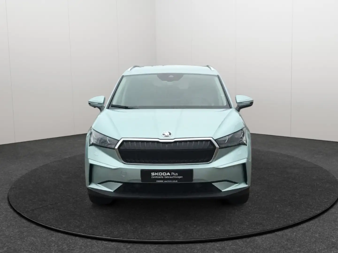 Skoda Enyaq iV80 Lodge Matrix AHK Navi SHZ Rear View ACC Zilver - 2