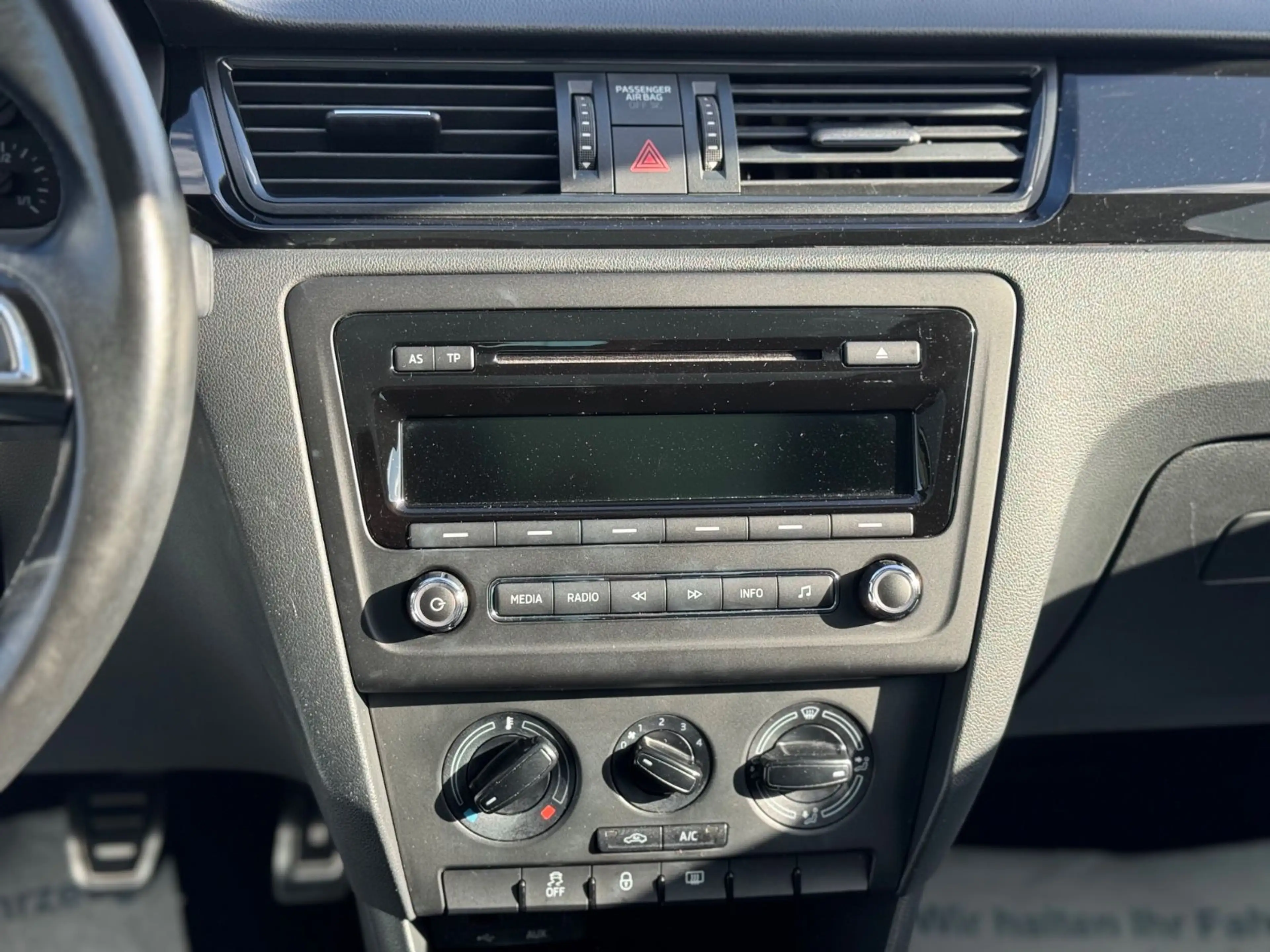 Skoda Rapid/Spaceback Spaceback Style+  1.HAND-XENON-TEMPOMAT — photo 14