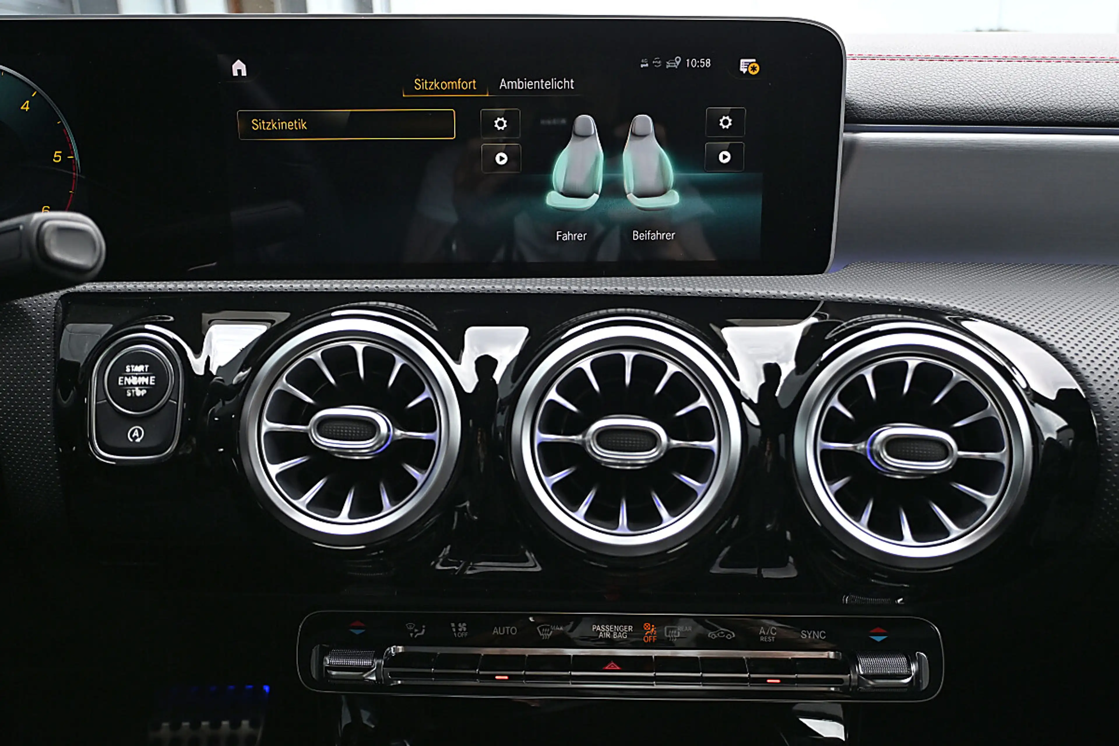 Mercedes-Benz CLA 220 d Shooting Brake Aut. AMG, ACC, HeadUp, NightPa... — photo 11
