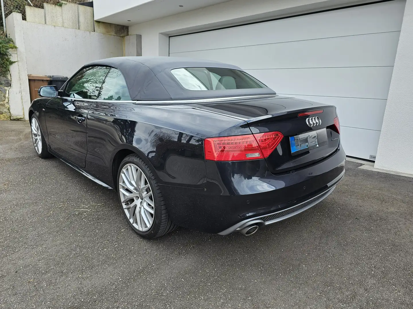 Audi A5 Cabrio 3.0 TDI DPF quattro S tronic Blau - 2