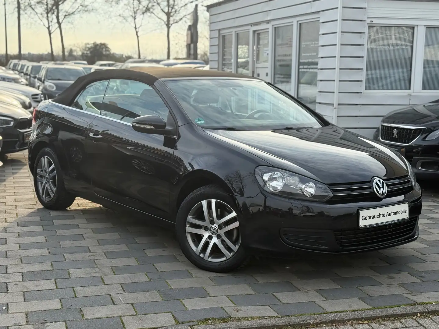 Volkswagen Golf Cabriolet 1.2 TSI Navi *R-Kamera 1Hand PDC Schwarz - 1