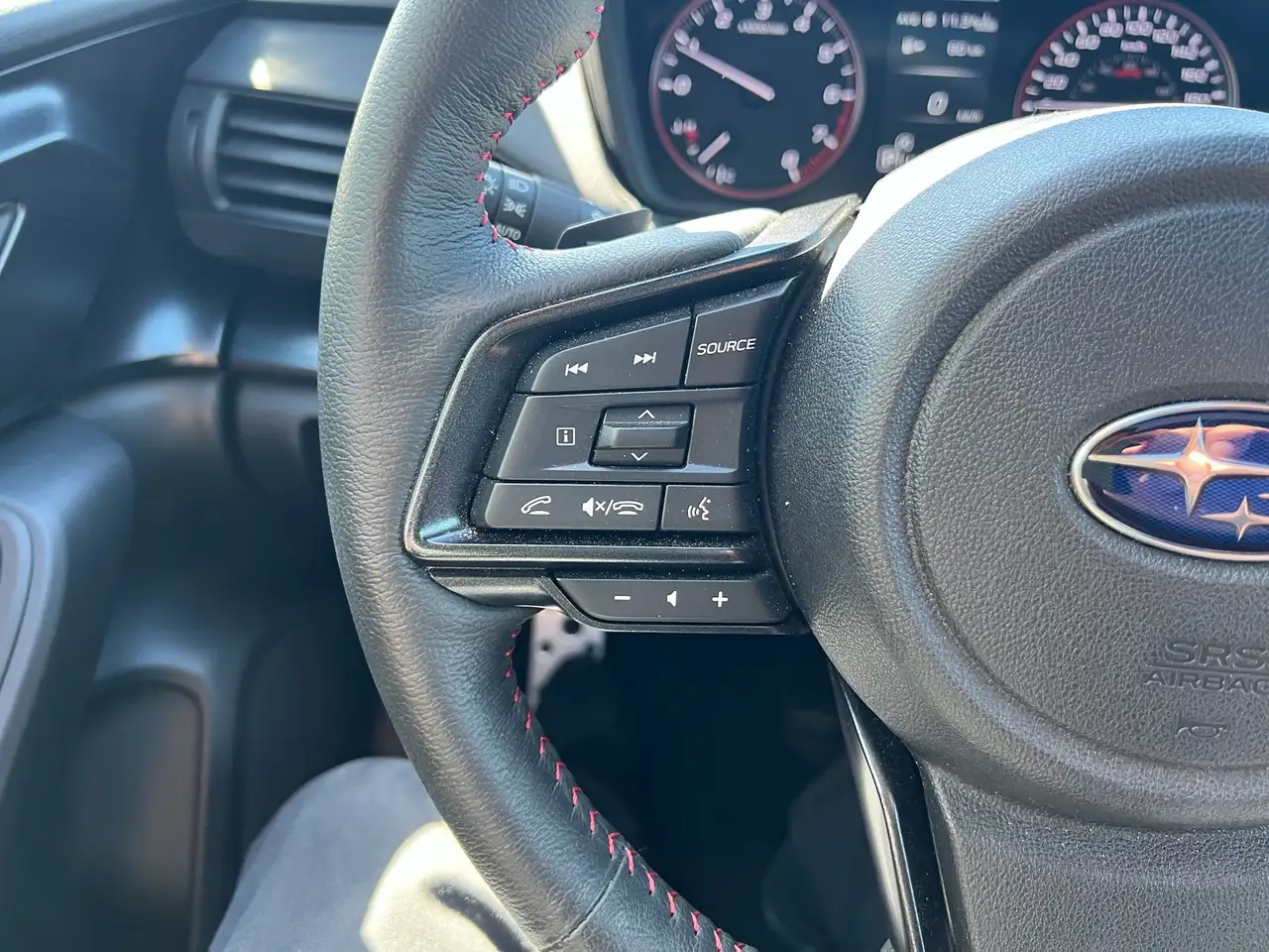 Subaru Impreza снимка Subaru Impreza