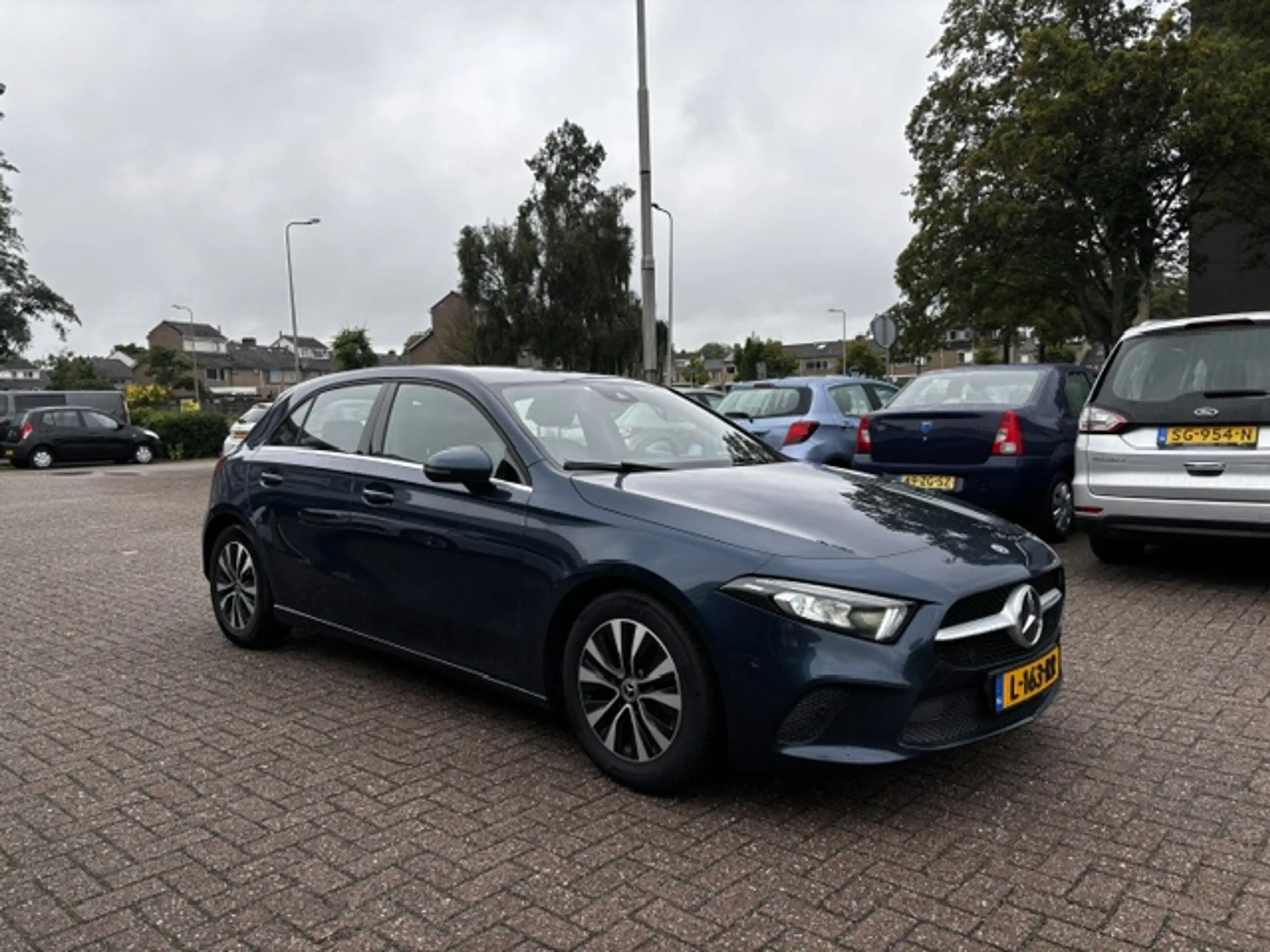 Mercedes-Benz A 180 Business Solution Lmv Pdc Acamera Cruise Navi Nap — photo 3