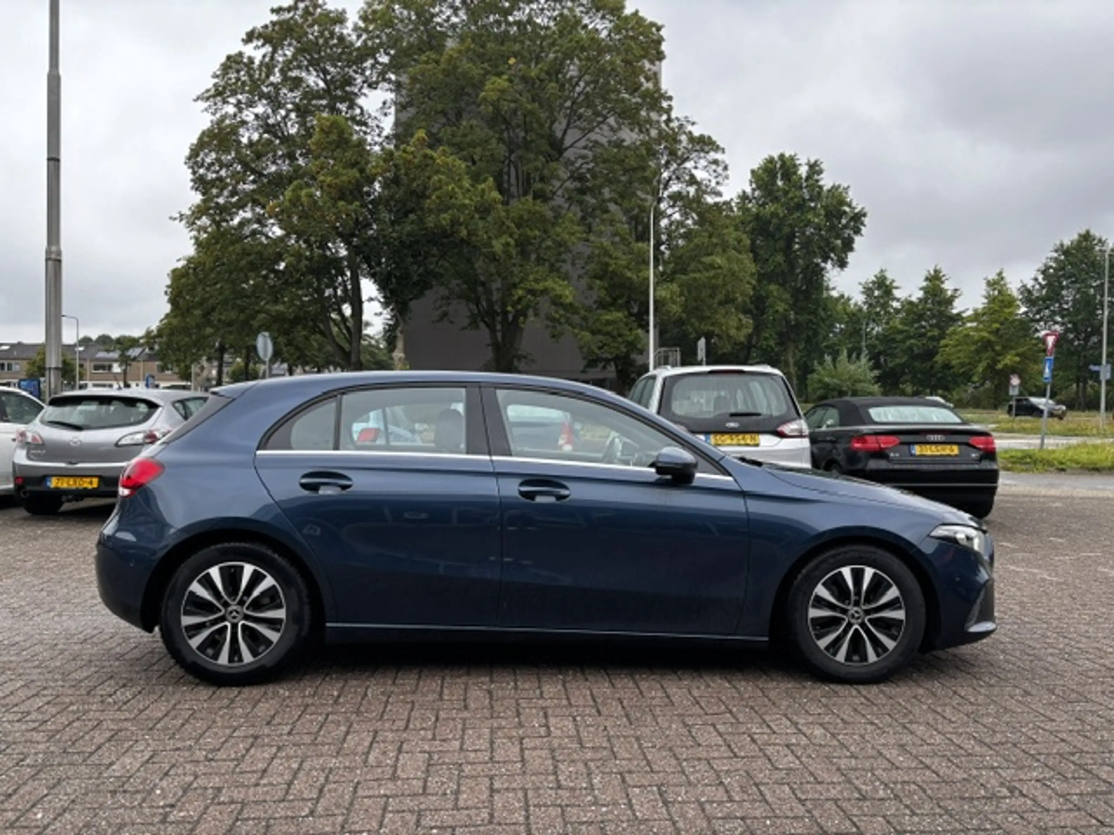 Mercedes-Benz A 180 Business Solution Lmv Pdc Acamera Cruise Navi Nap — photo 5