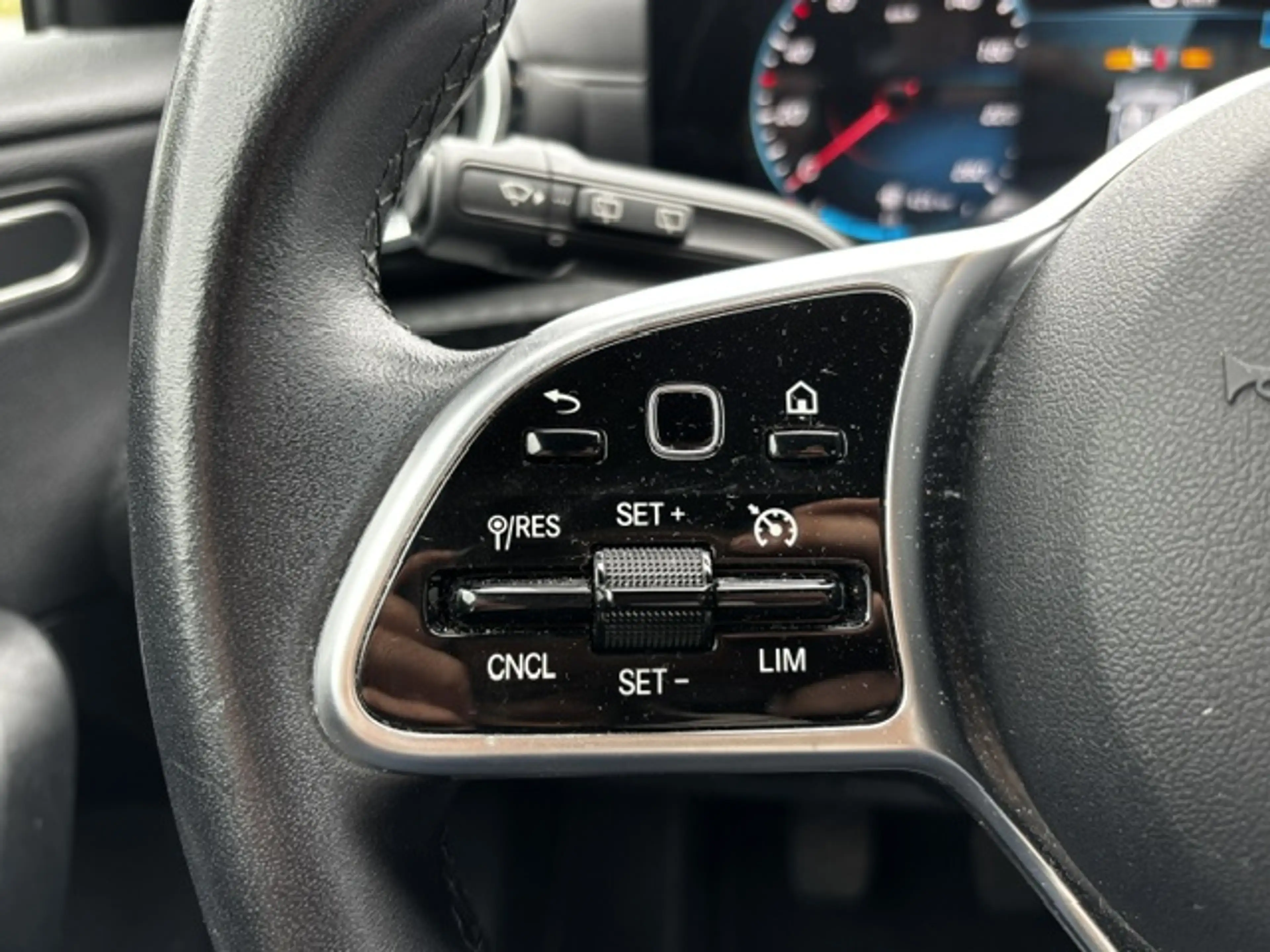 Mercedes-Benz A 180 Business Solution Lmv Pdc Acamera Cruise Navi Nap — photo 14