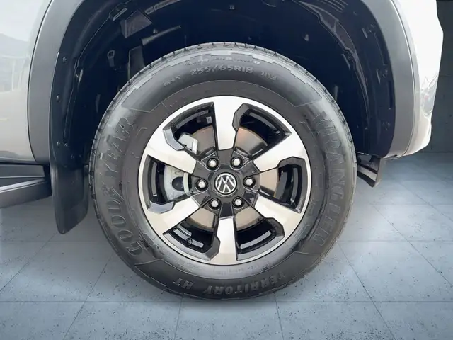 Volkswagen Amarok view 7