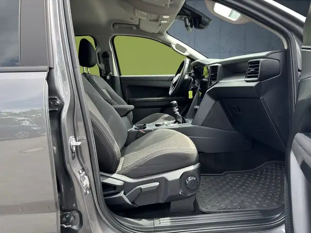 Volkswagen Amarok view 14