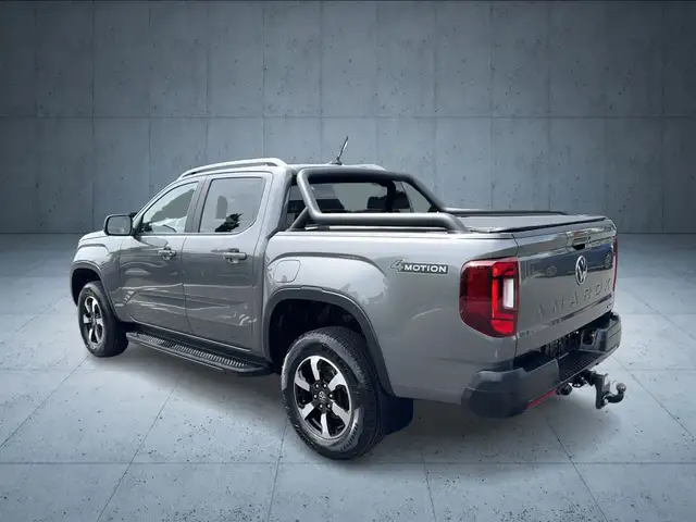 Volkswagen Amarok view 3