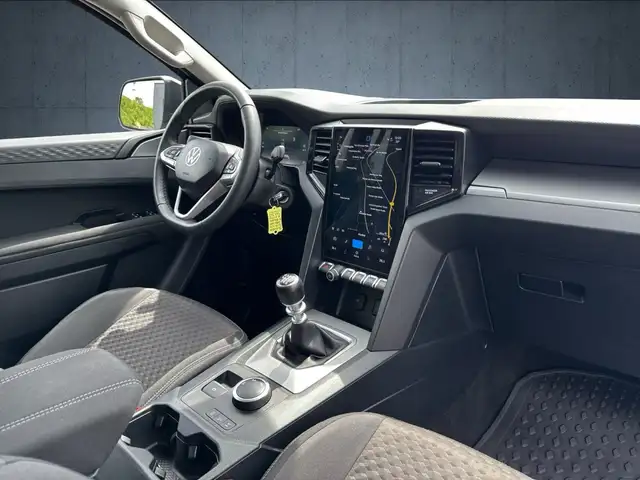 Volkswagen Amarok view 13