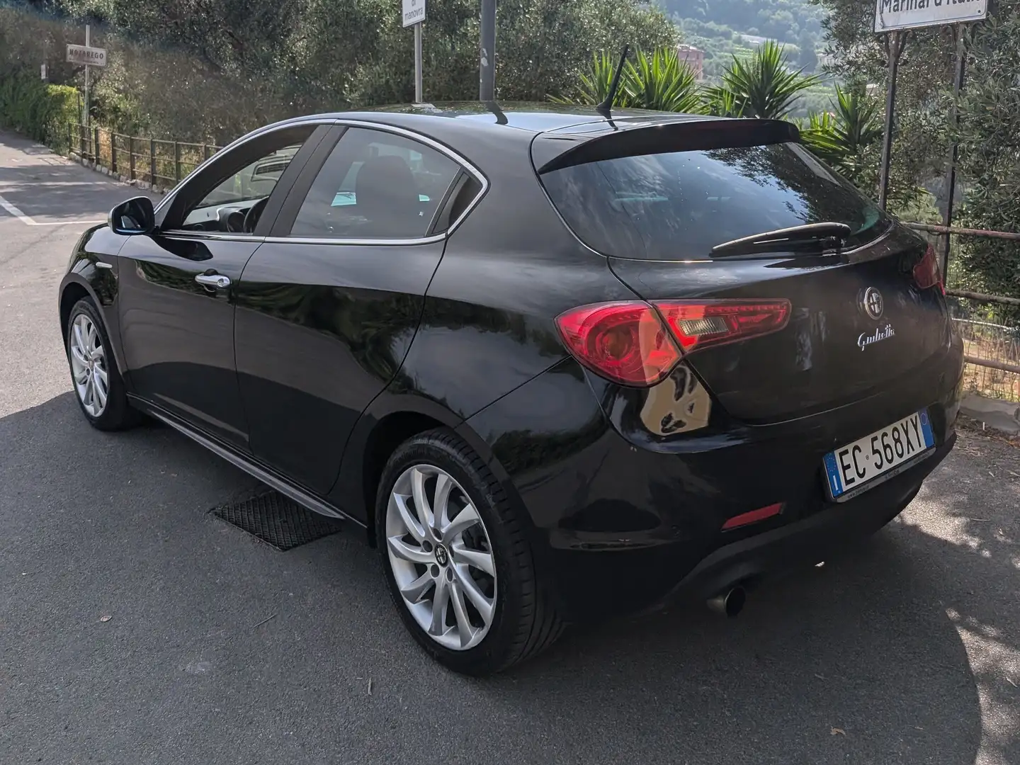 Alfa Romeo Giulietta Giulietta III 20101.4 t. m.air Distinctive 170cv Nero - 2