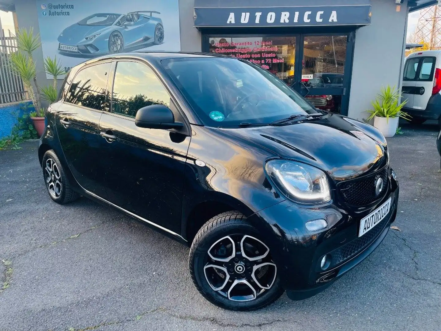 smart forFour 1.0 70CV Passion STRAFULL OPTIONAL*UNICO PROPRIET* Noir - 1