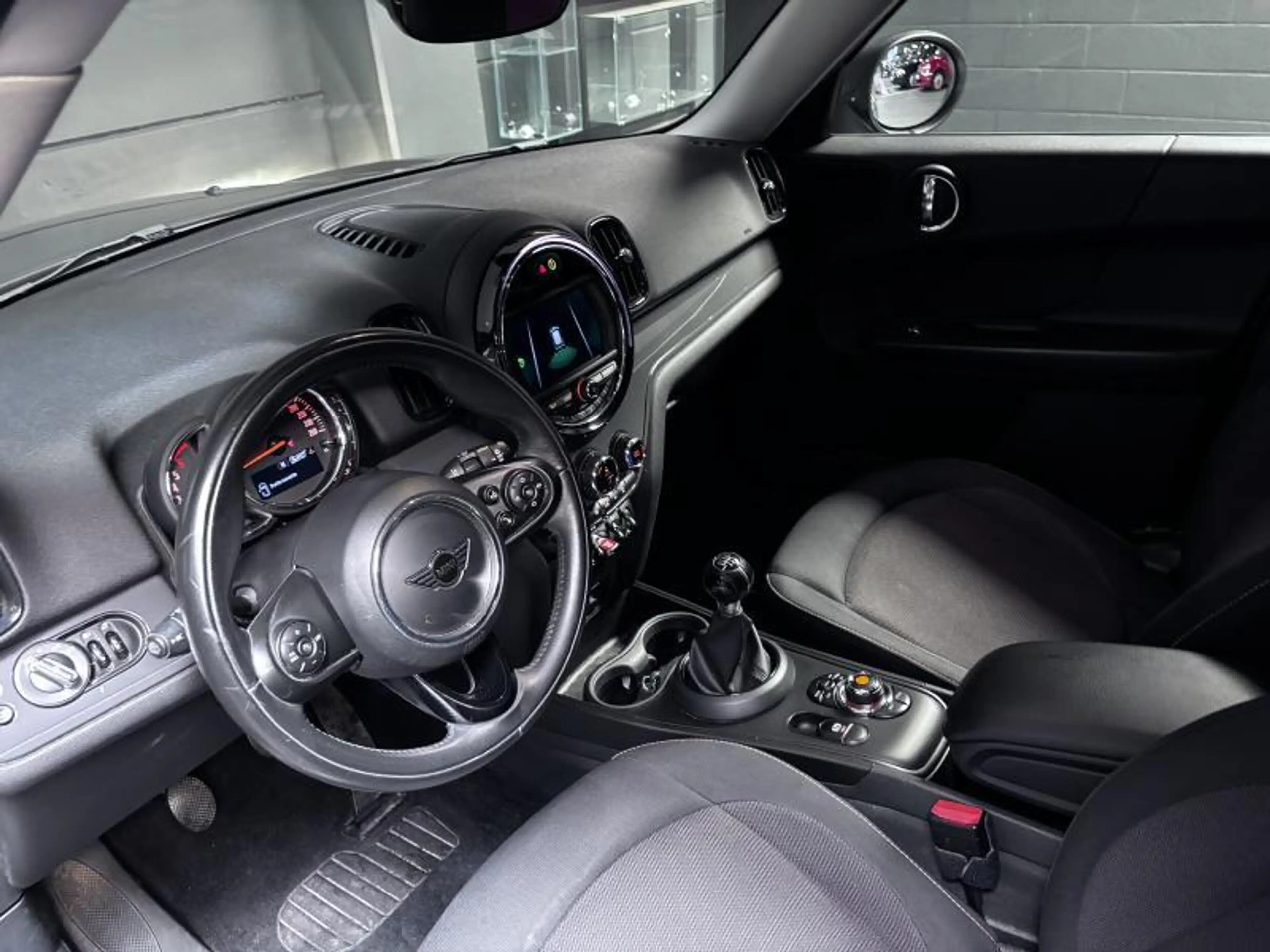 MINI One D Countryman 2 — photo 13