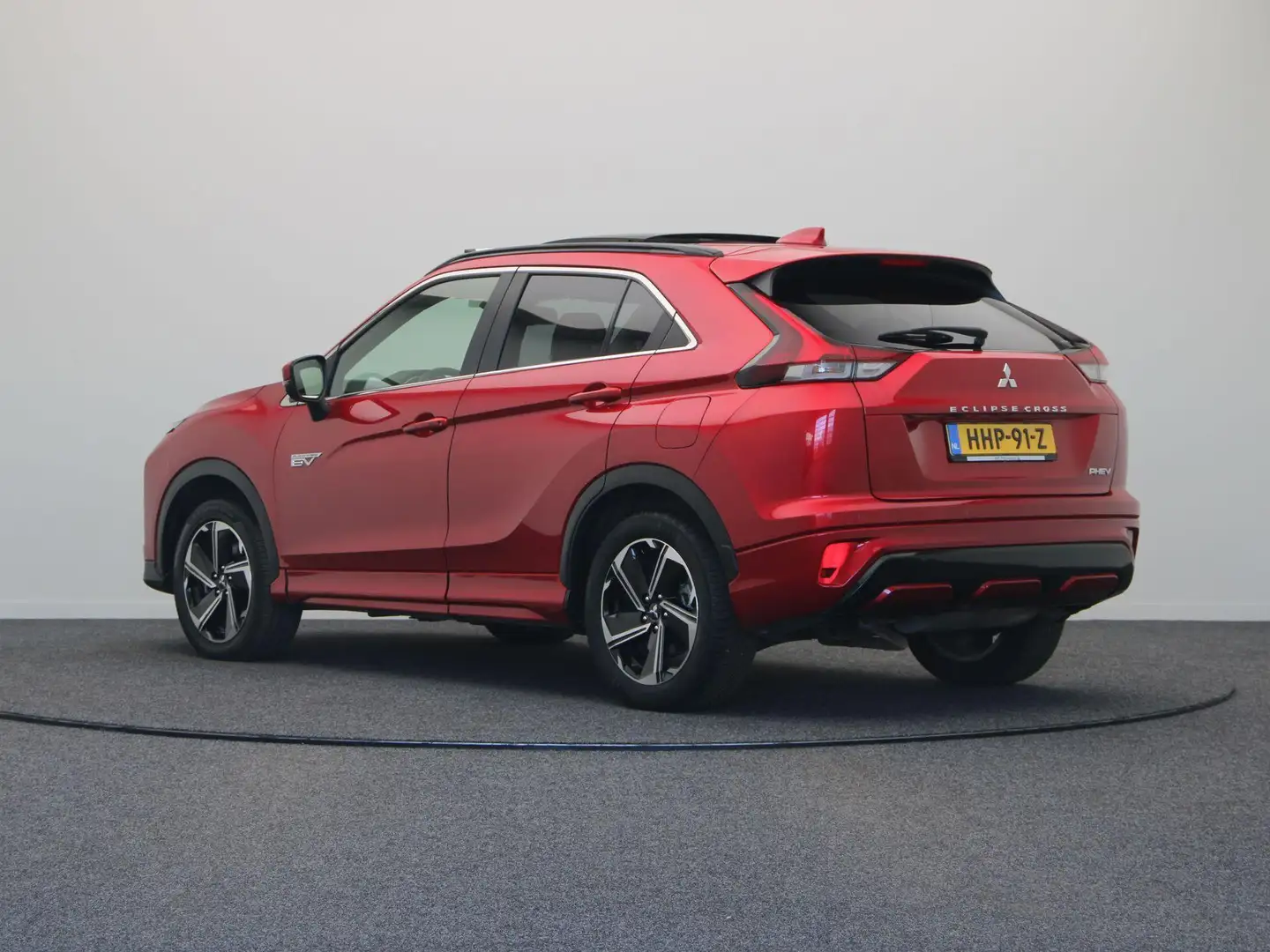 Mitsubishi Eclipse Cross 2.4 PHEV Instyle | Leder | Panorama dak | Stoel & Rood - 2
