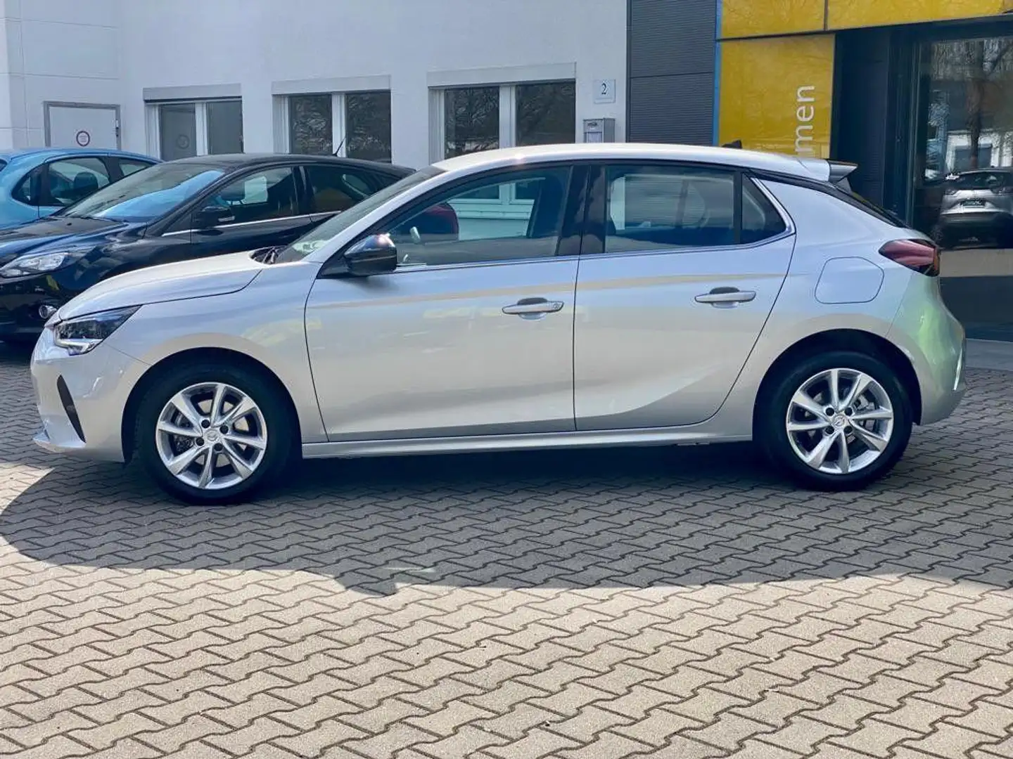 Opel Corsa F 5-T Elegance 1.2 Turbo 74 kW (101 PS), Schalt... Silber - 2
