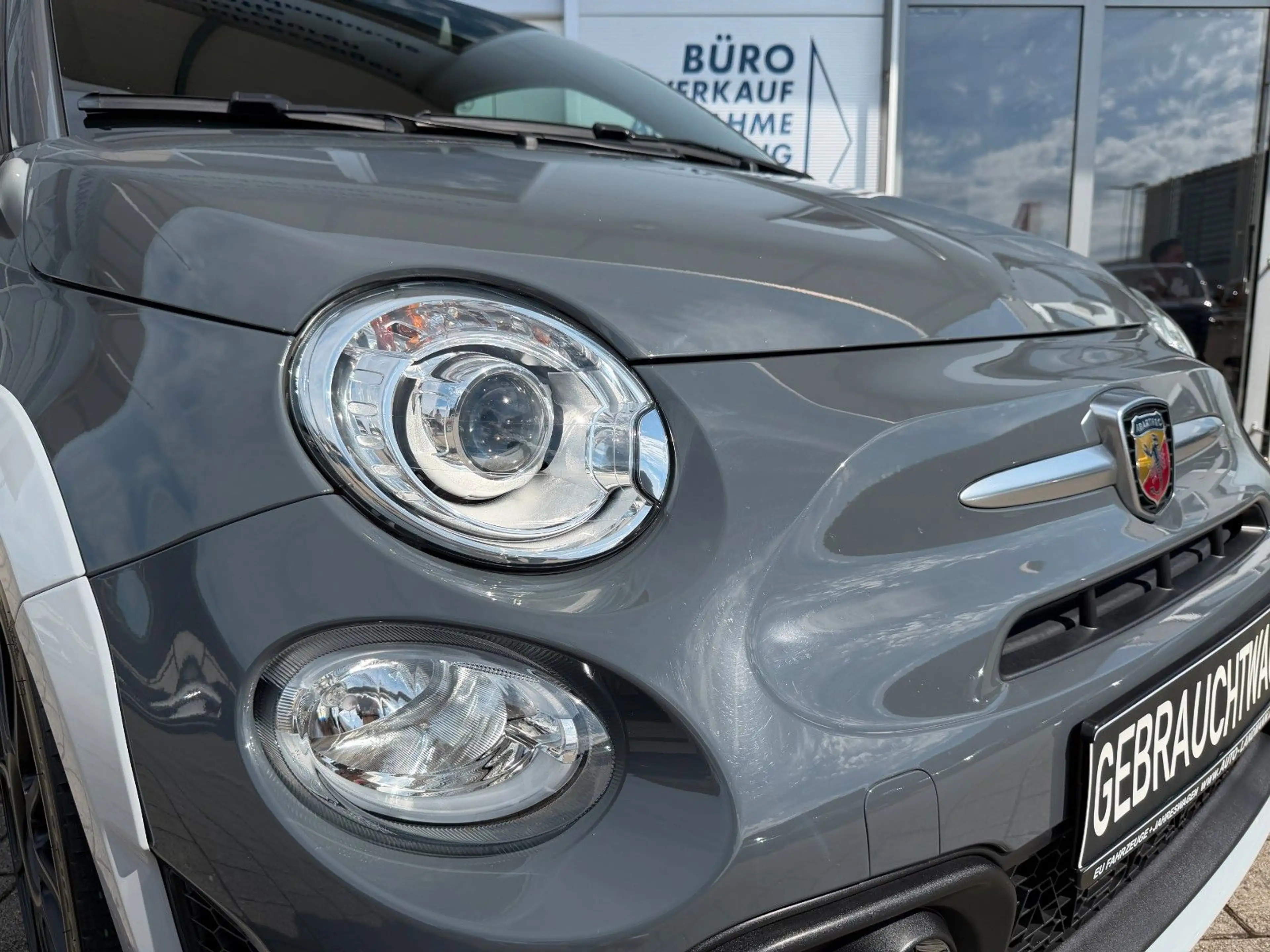 Abarth 695 1.4 T-Jet 70° Anniversario 1HD BEATS SCHALEN — photo 3