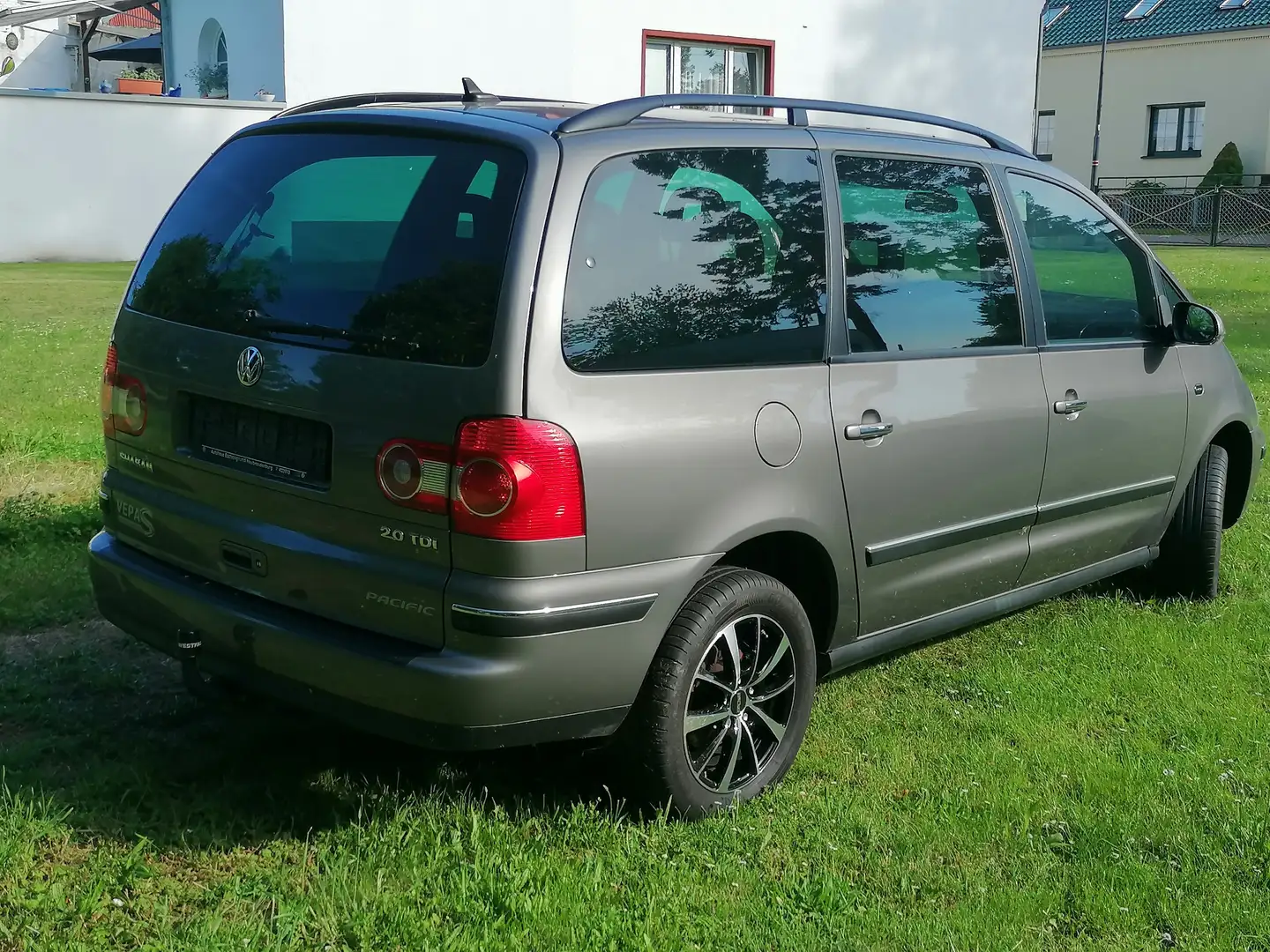 Volkswagen Sharan Sharan 2.0 TDI DPF Pacific Grau - 2