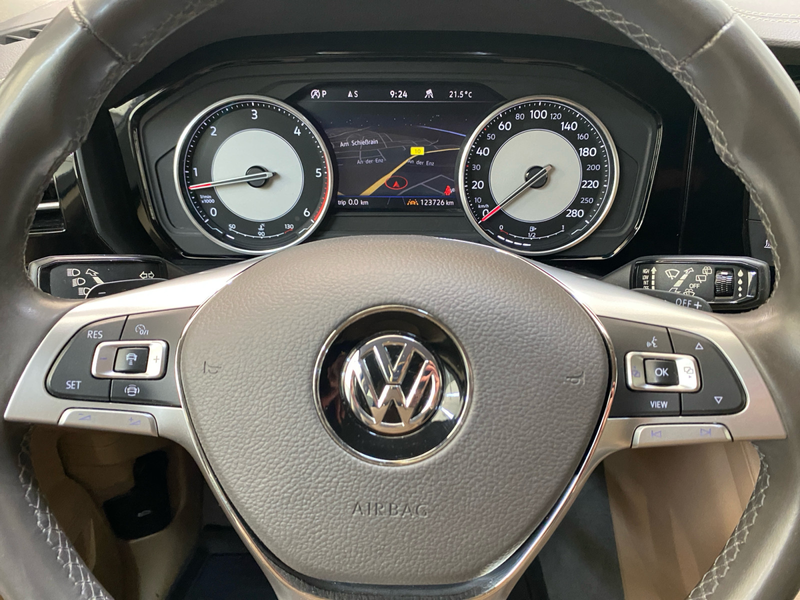 Volkswagen Touareg 3.0 V6 TDI Atmosphere — photo 9