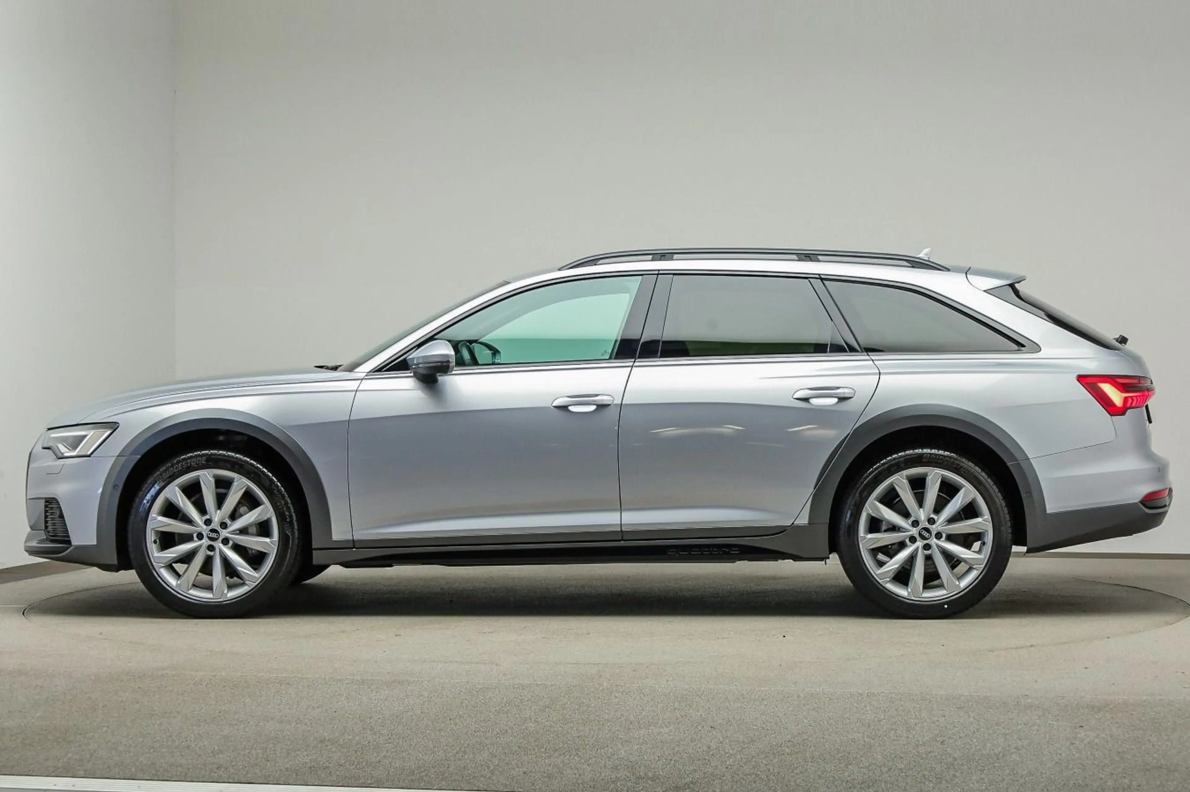 Audi A6 allroad A6 allroad 45 TDI Matrix, Tour, HUD, Sound, Navi — photo 3